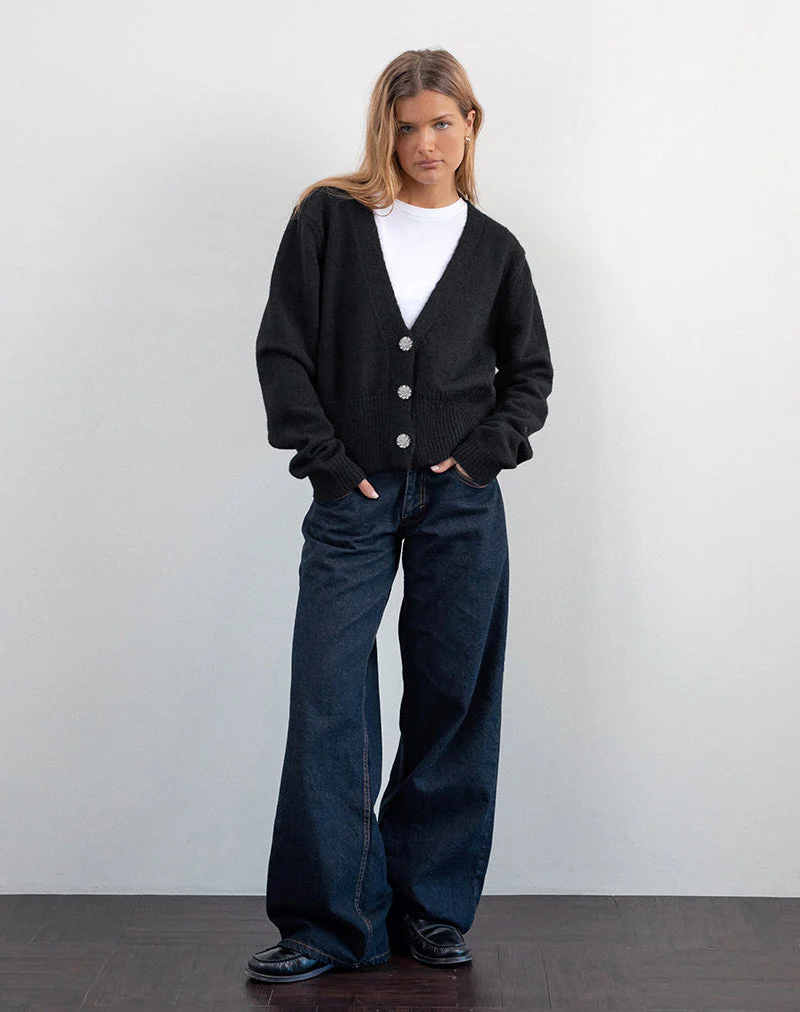 Acera Strickjacke in Schwarz mit silbernen Blumenknöpfen - Image 2