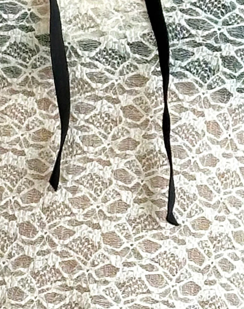 Adas Ungefüttertes langärmeliges Top aus Spitze in Elfenbein - Image 6