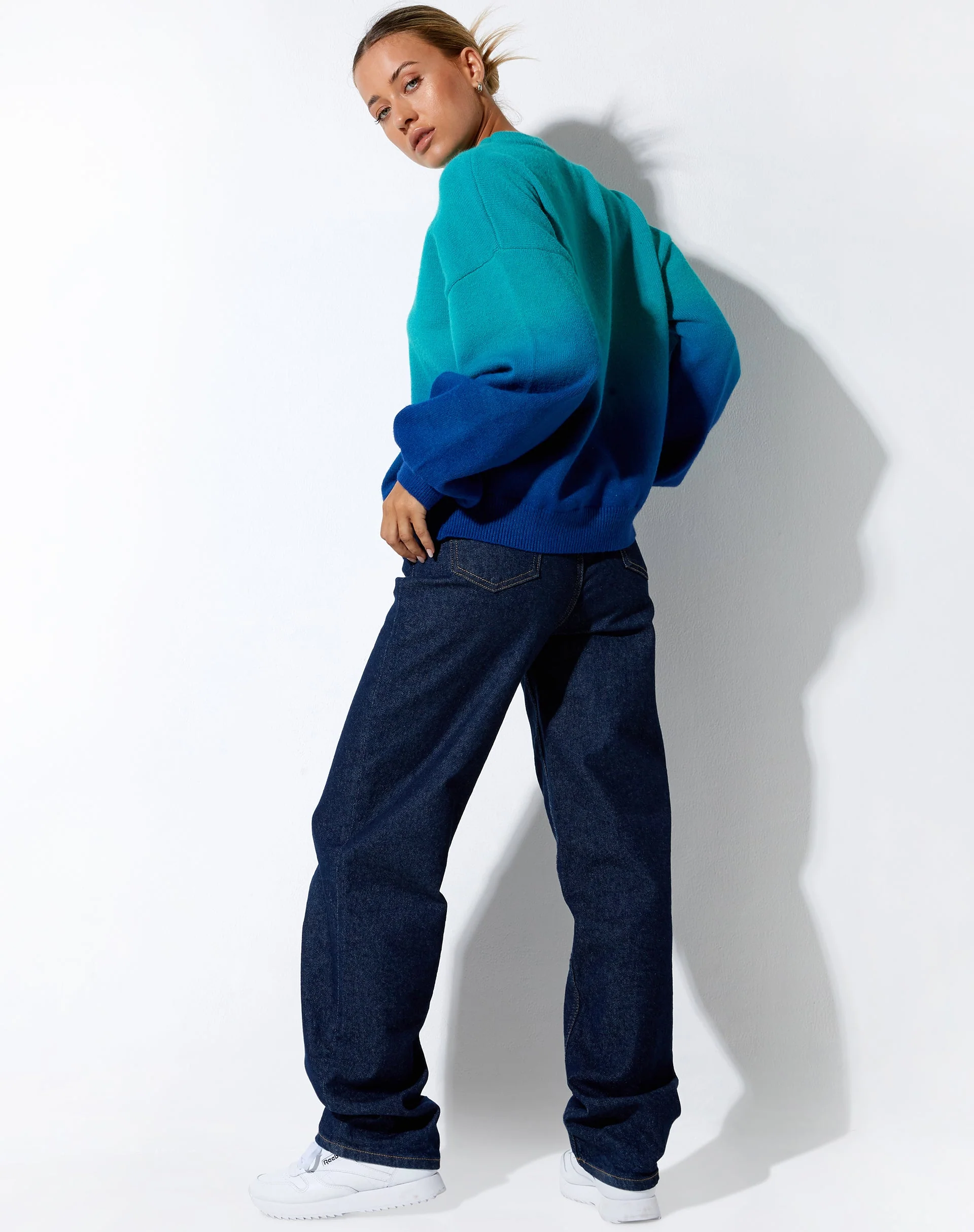 Akari-Pullover in Blau mit Farbverlauf - Image 7