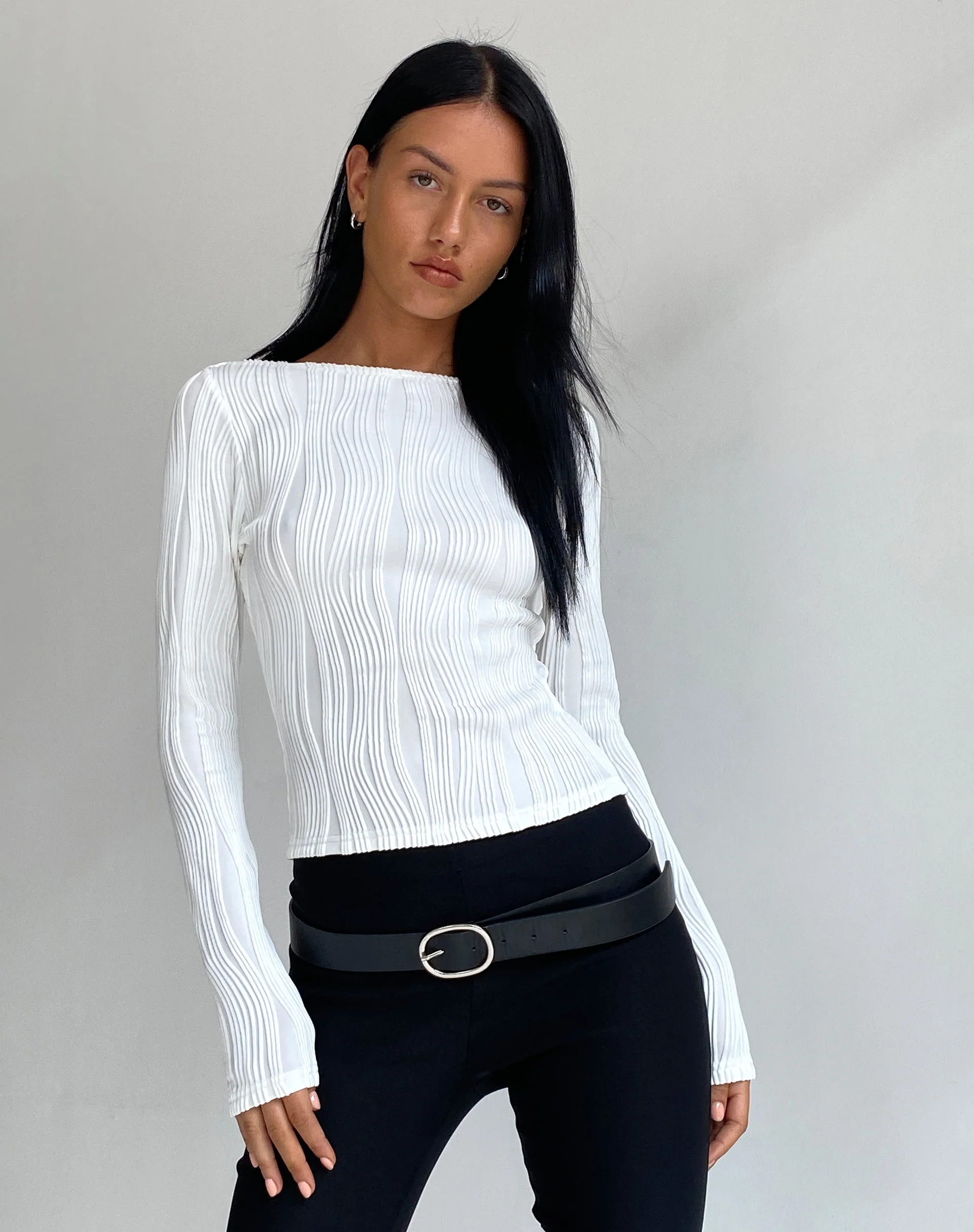 Amabon Langärmeliges Crop-Top in Crinkle White
