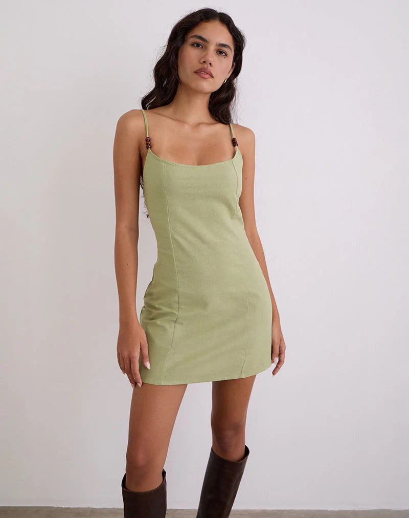 Ambra Scoop-Minikleid in Salbei Grün - Image 5