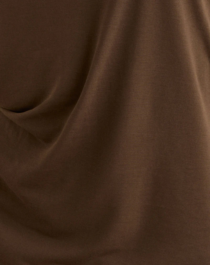 Amelina Rückenfreies Asymmetrisches Minikleid in Dunkelbraun - Image 7