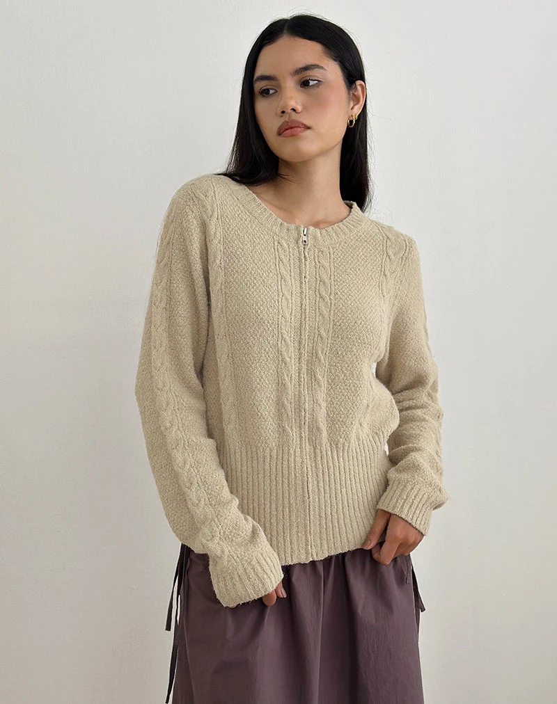 Anitra Strickjacke aus Kabelstrick Beige - Image 3