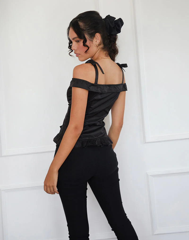 Anneli Rüschensaum-Top in Schwarz - Image 4