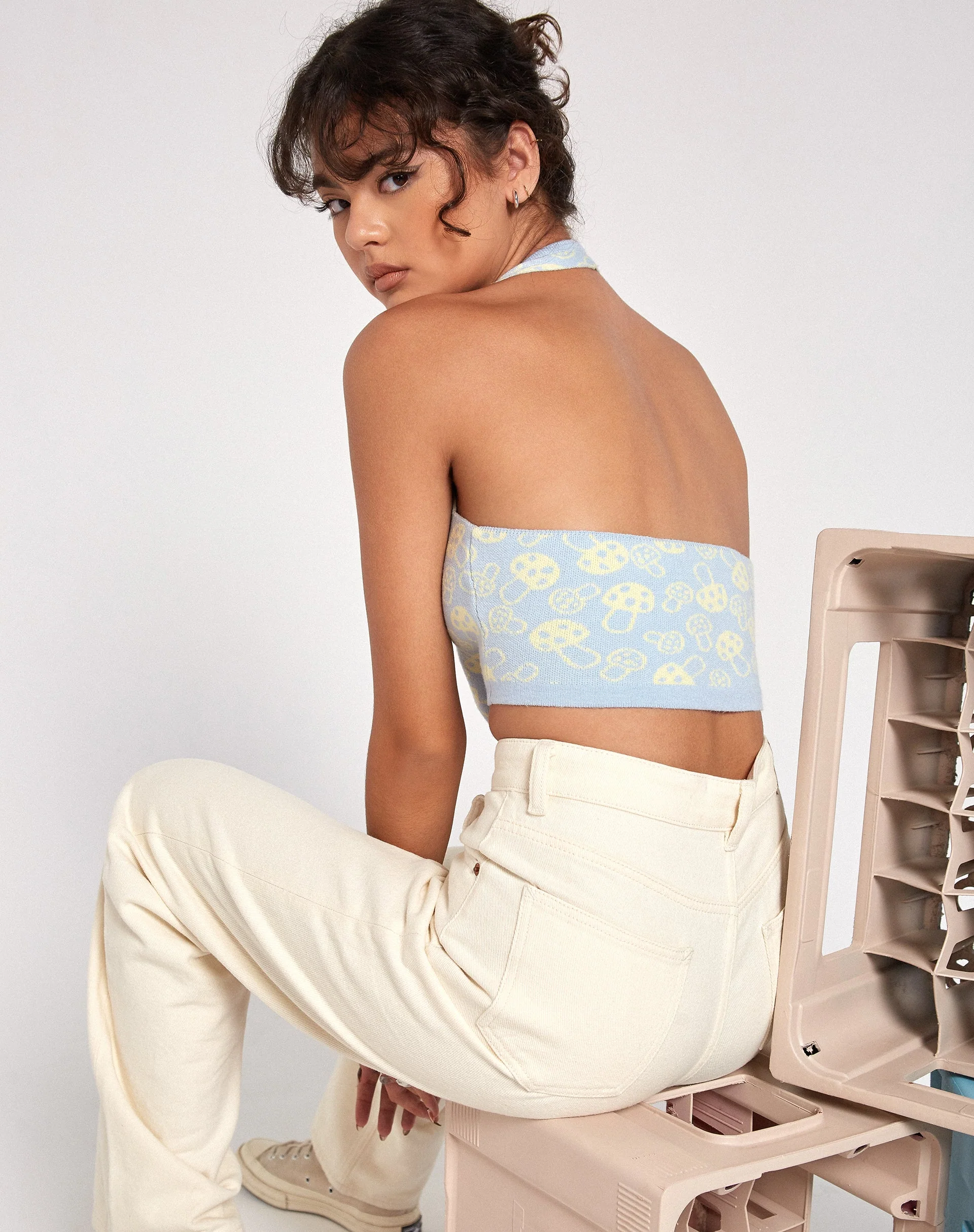 Anura Crop Top in Baby Shroom Blau Gelb - Image 3