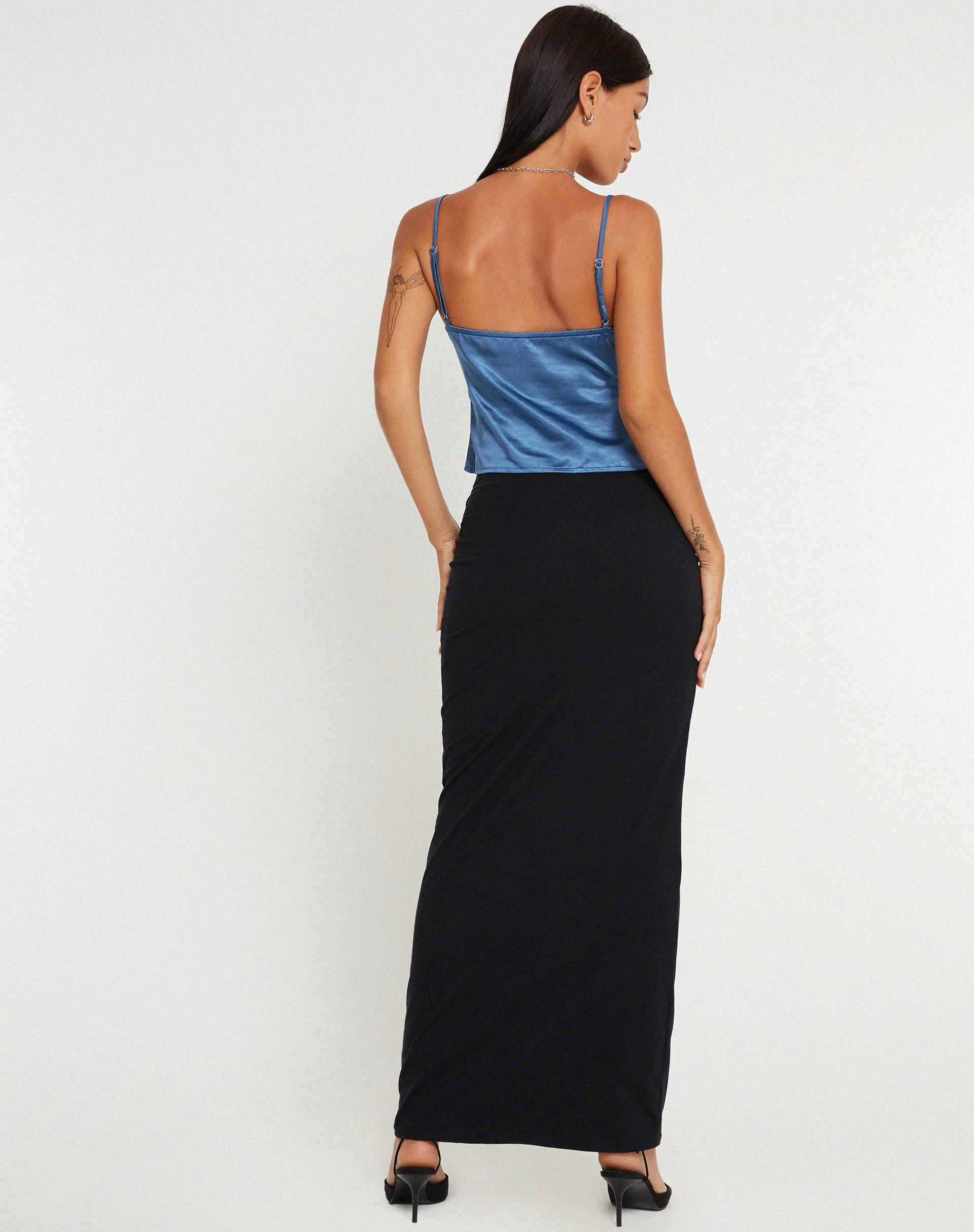 Apulia Schmetterling Top in Satin Blau - Image 4