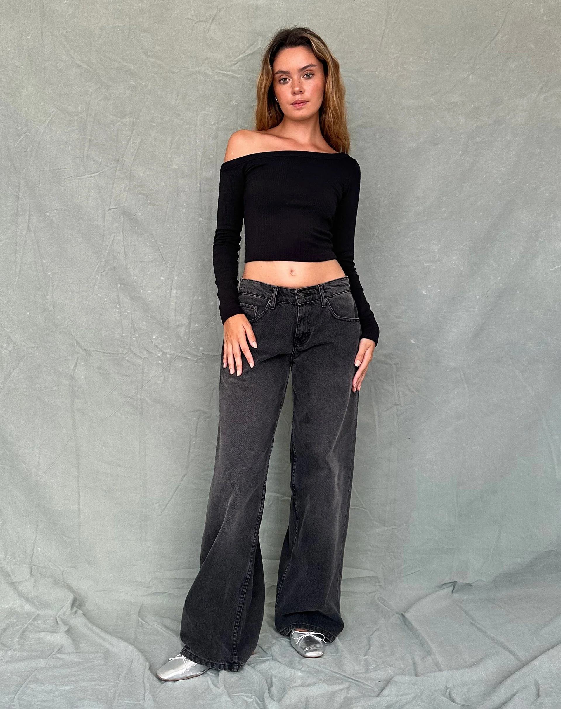 Ashia Asymmetrisches Langarm-Top in Schwarz Superweiche dicke Rippe - Image 4