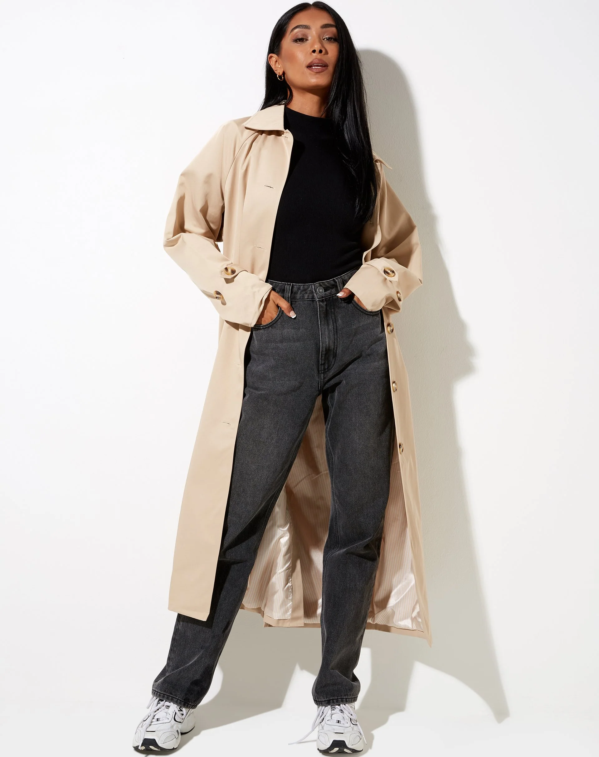 Assa Trenchcoat in Beige mit gestreiftem Innenfutter