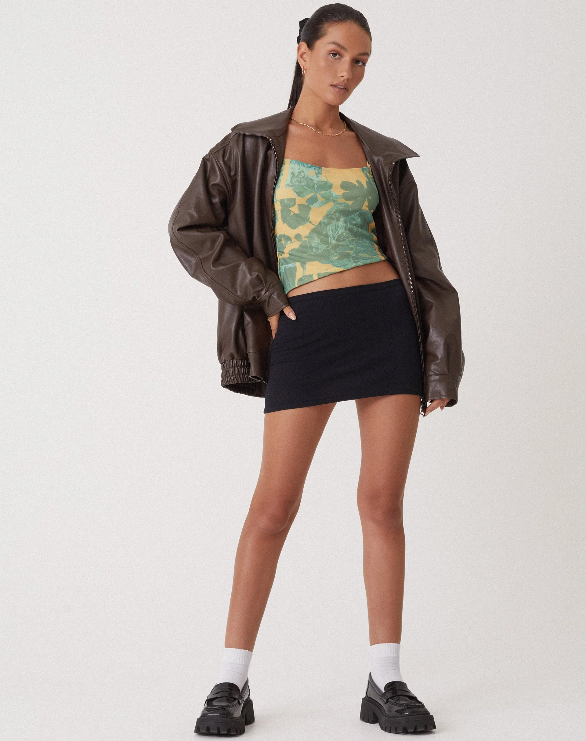 MOTEL X OLIVIA NEILL Asteria Crop Top in Collage Floral Schatten Grün - Image 3