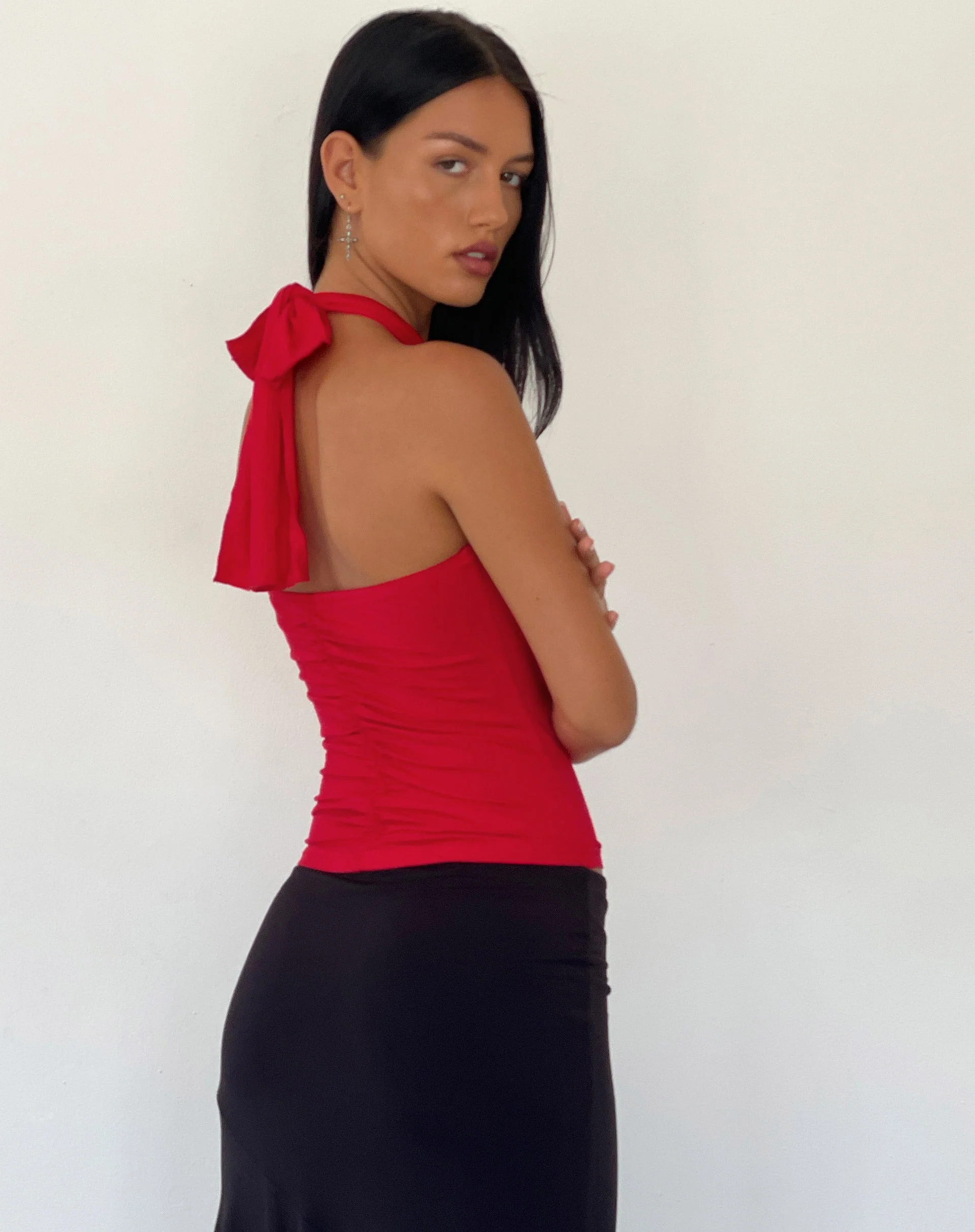 Audrey Neckholder-Top in Rot Soft Slinky - Image 5