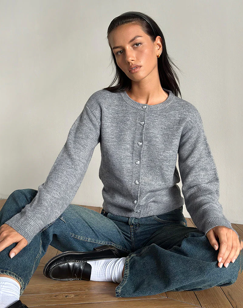 Aura Strickjacke in staubigem Grau - Image 4