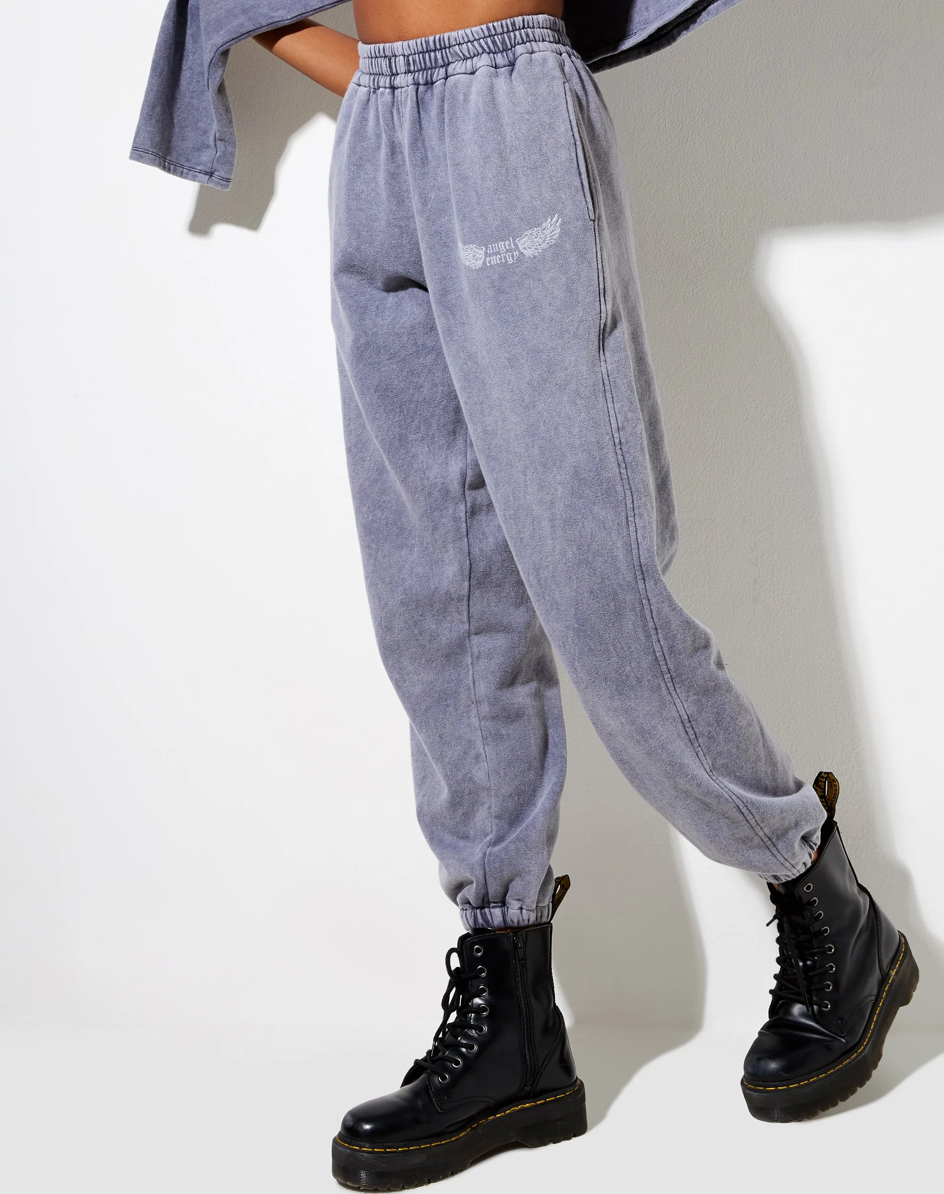 Basta Jogger in Charcoal Wash 'Angel Energy' Flügel - Image 3