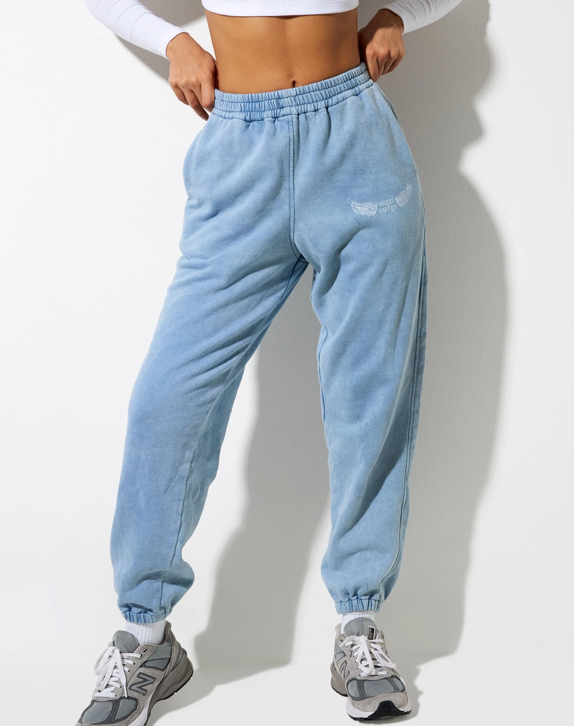 Basta Jogger in gewaschenem Blau mit 'Angel Energy' Flügeln - Image 2