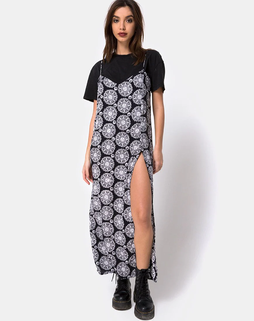 Batis Maxikleid in Sonnenuhr Schwarz - Image 3