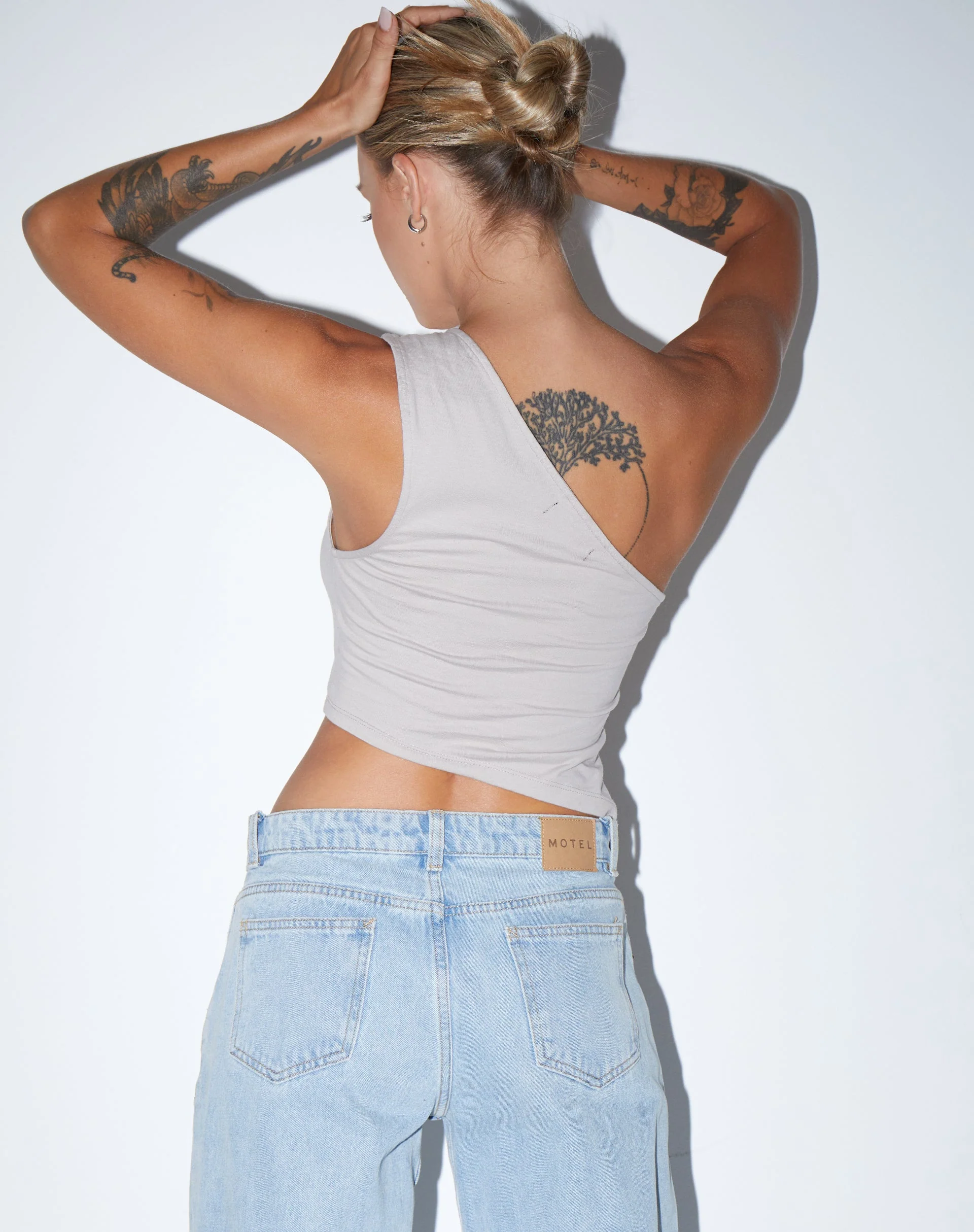 Bayva Crop Top aus Lycra Hafermilch - Image 4