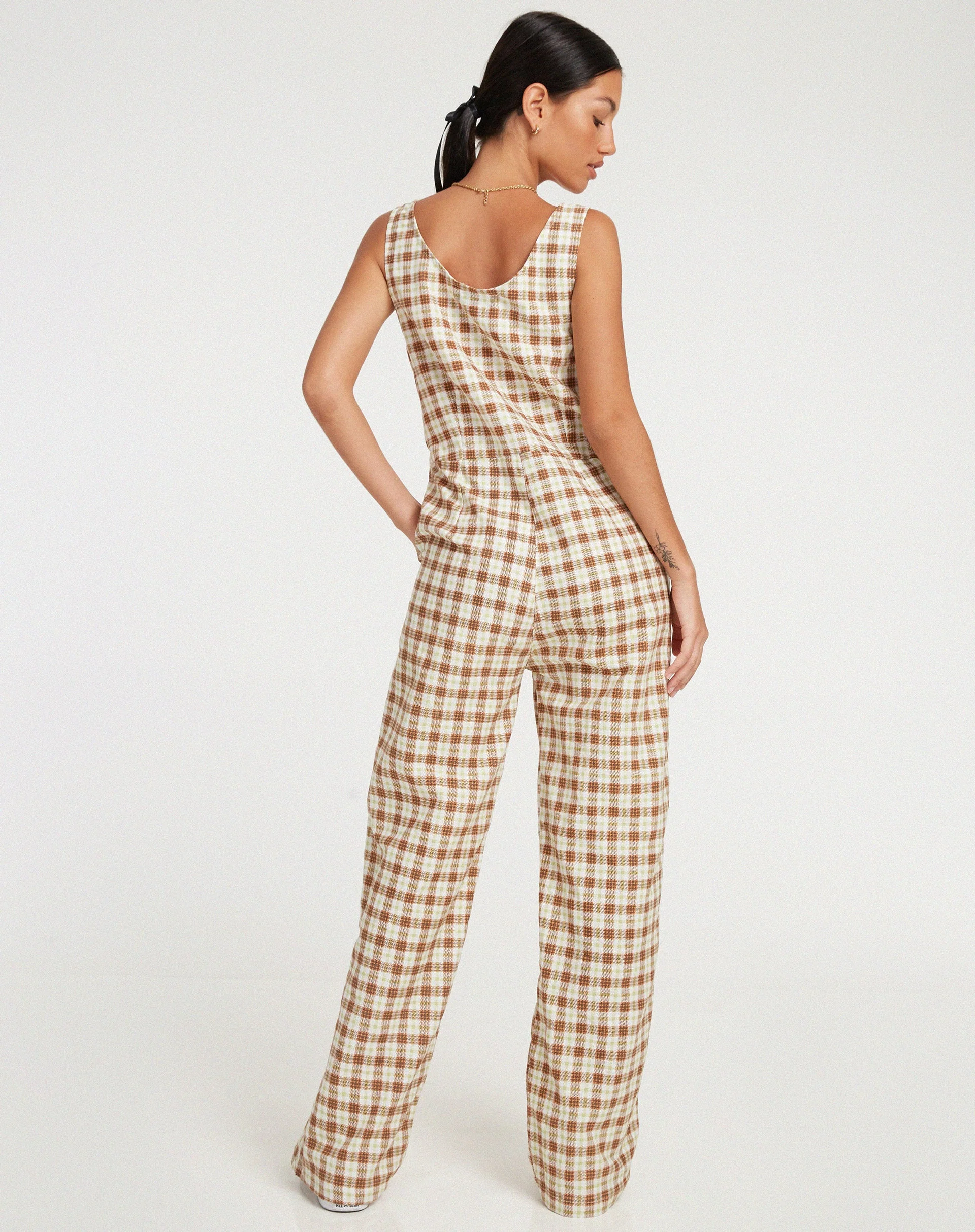 Beatrix Jumpsuit in Gelb Braun Karo - Image 2