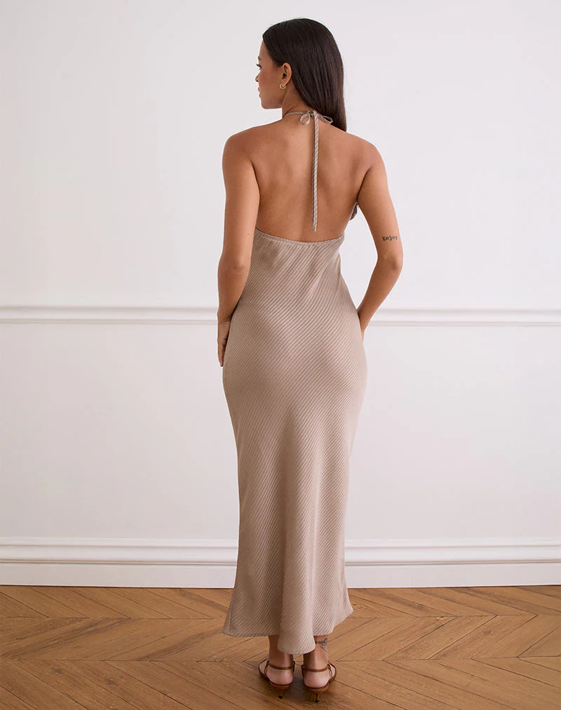 Belara Maxikleid aus Satin mit Streifen in Taupe - Image 3