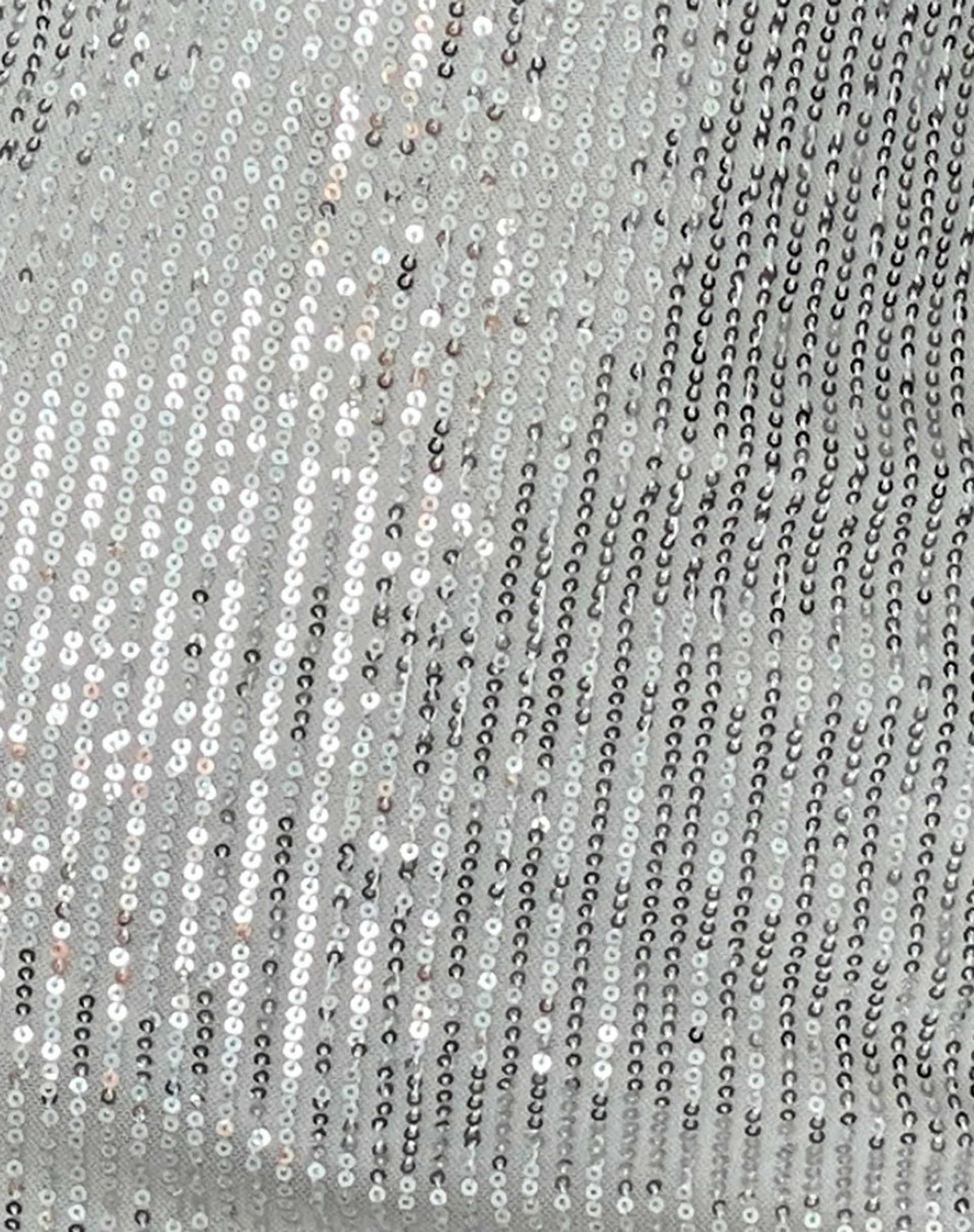 Bernoki Minikleid aus silbernem Chrom-Paillettenstoff - Image 5