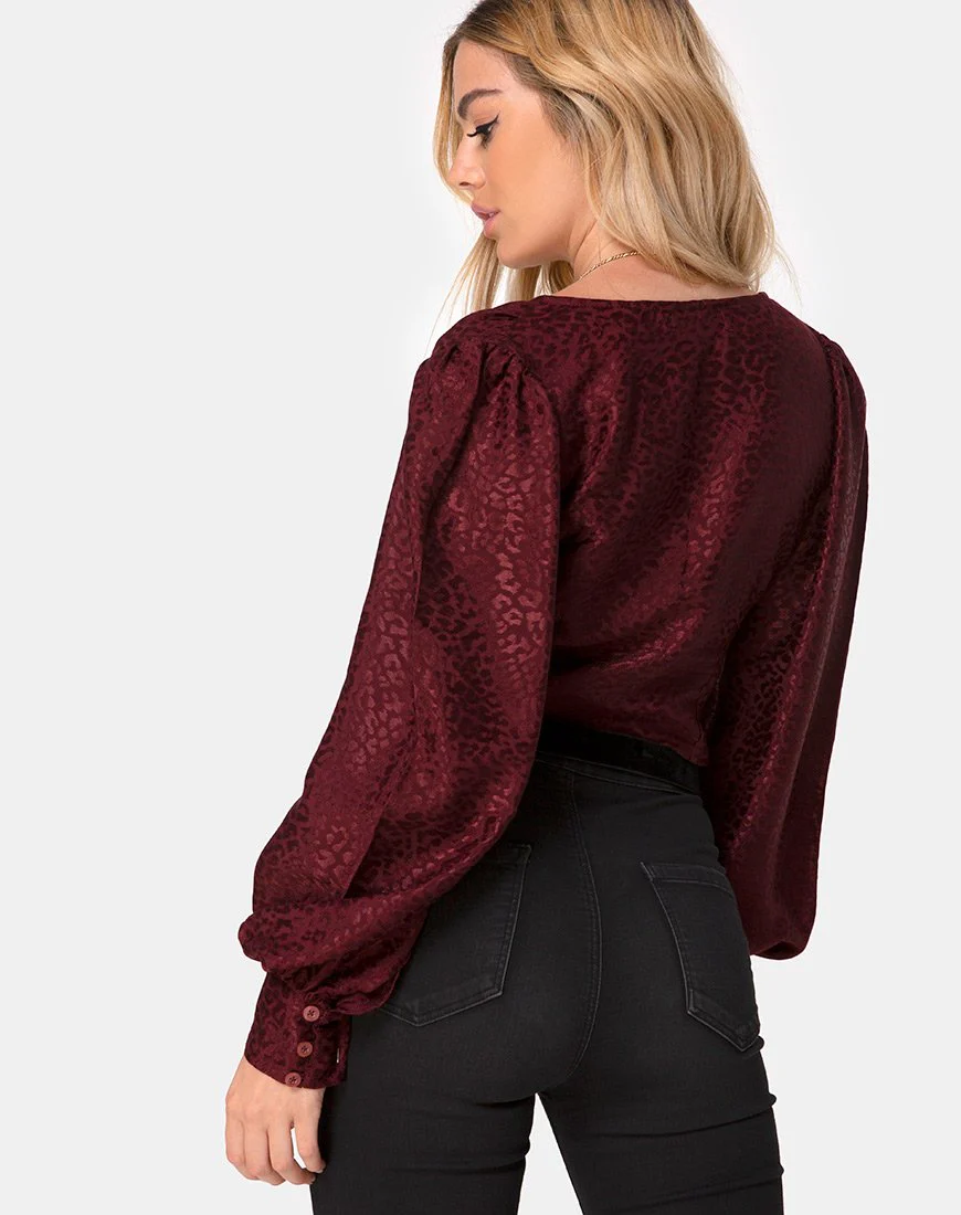 Bina Crop Top aus Satin Cheetah Burgundy - Image 2