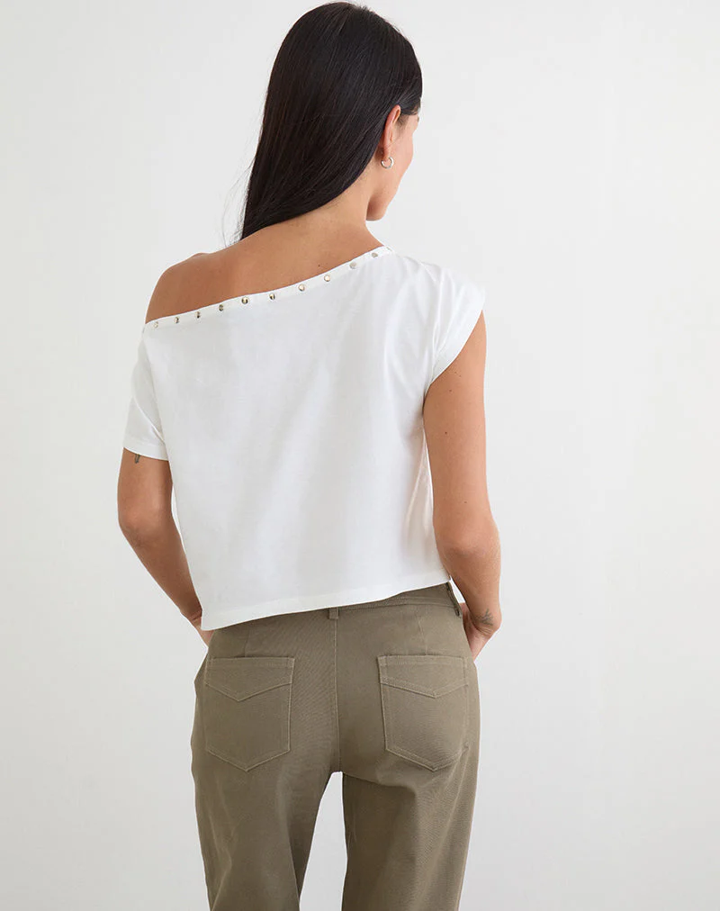 Bizzy Top mit Nietenverzierung am Ausschnitt in Off-White - Image 6