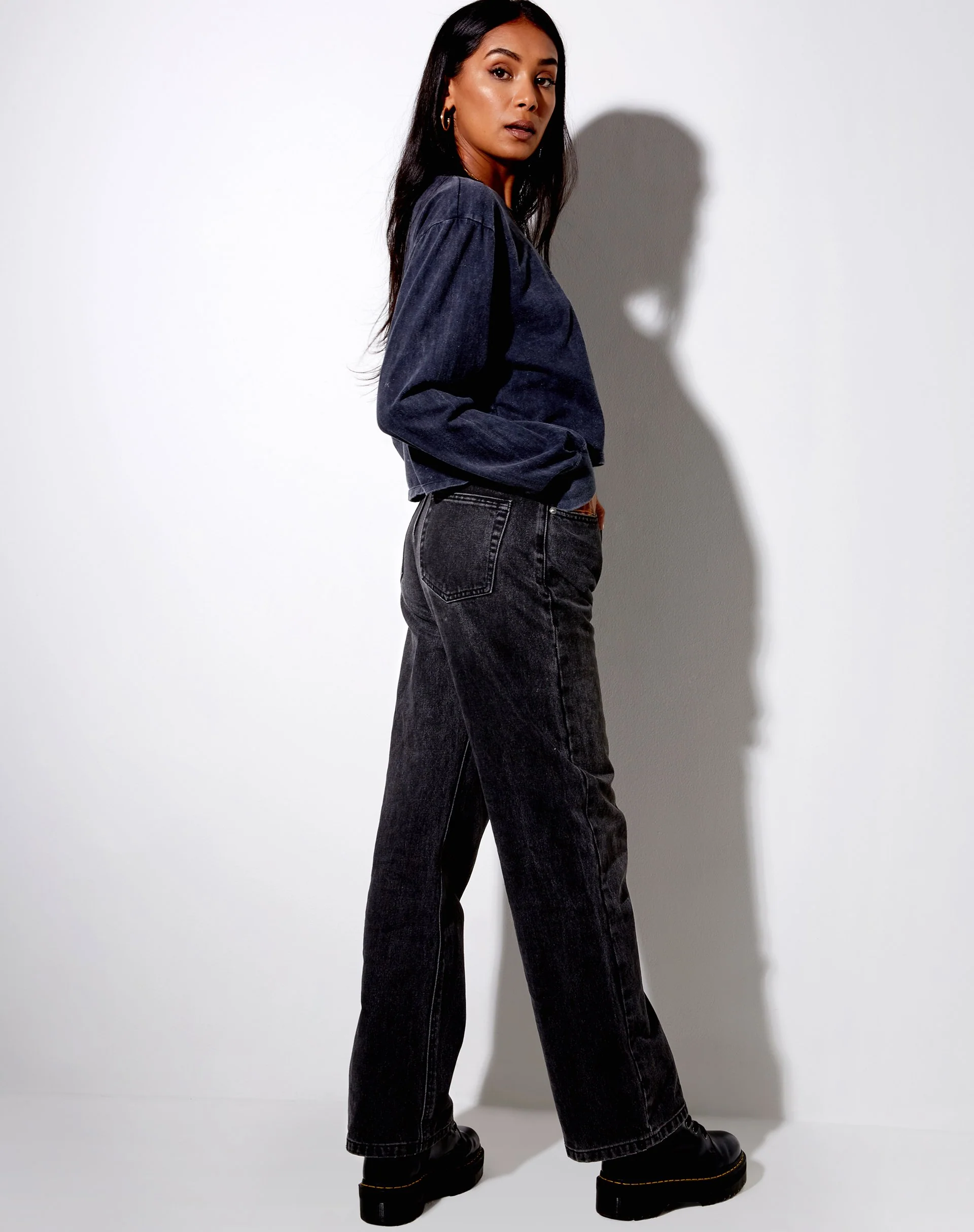 Boli Crop Tee in schwarzer Waschung Tribal Angelo - Image 4