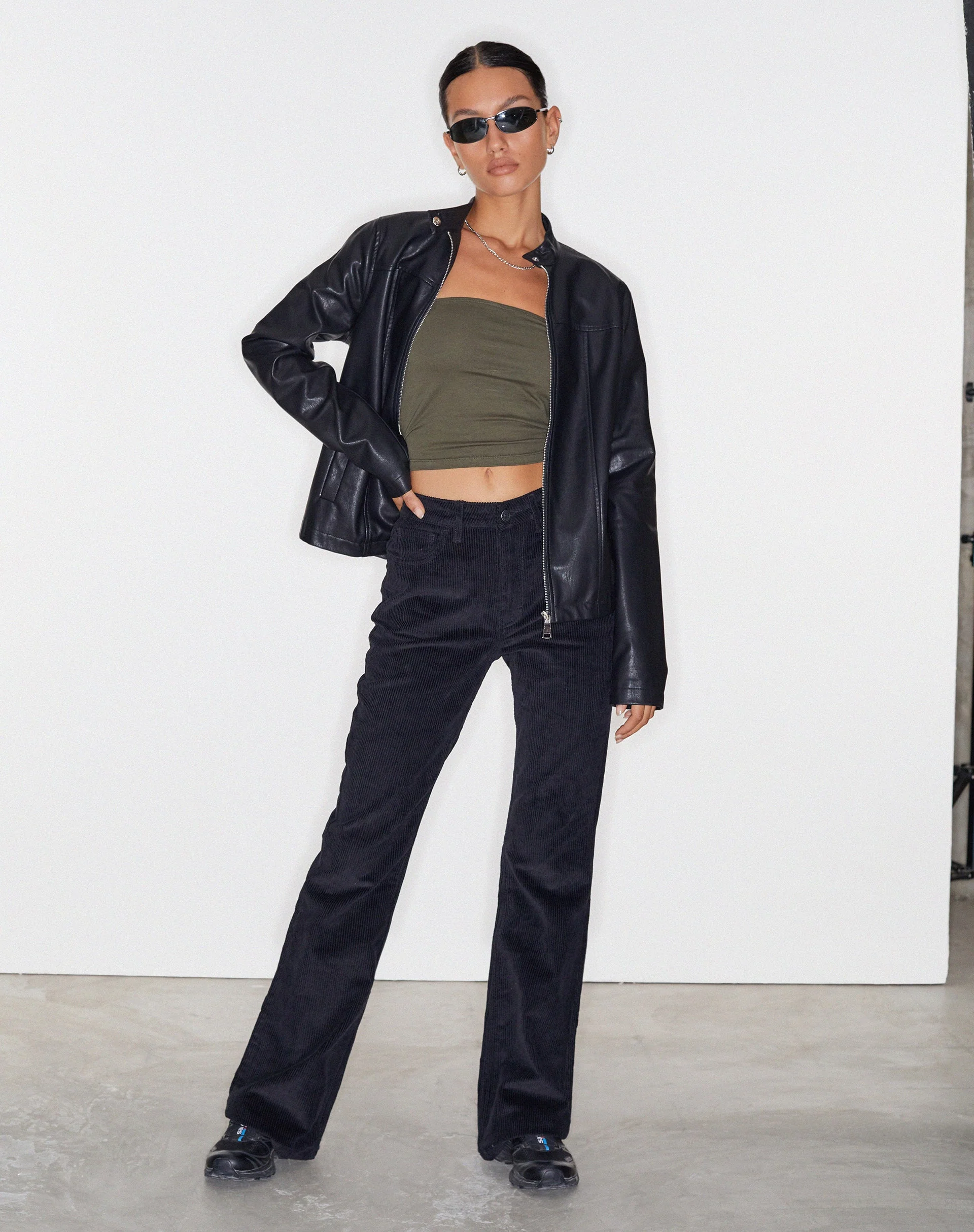 Bootleg Jeans aus Cord Klassisch Schwarz