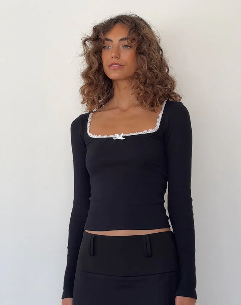 Bovita Langärmeliges Top in Schwarz mit weißem Saum