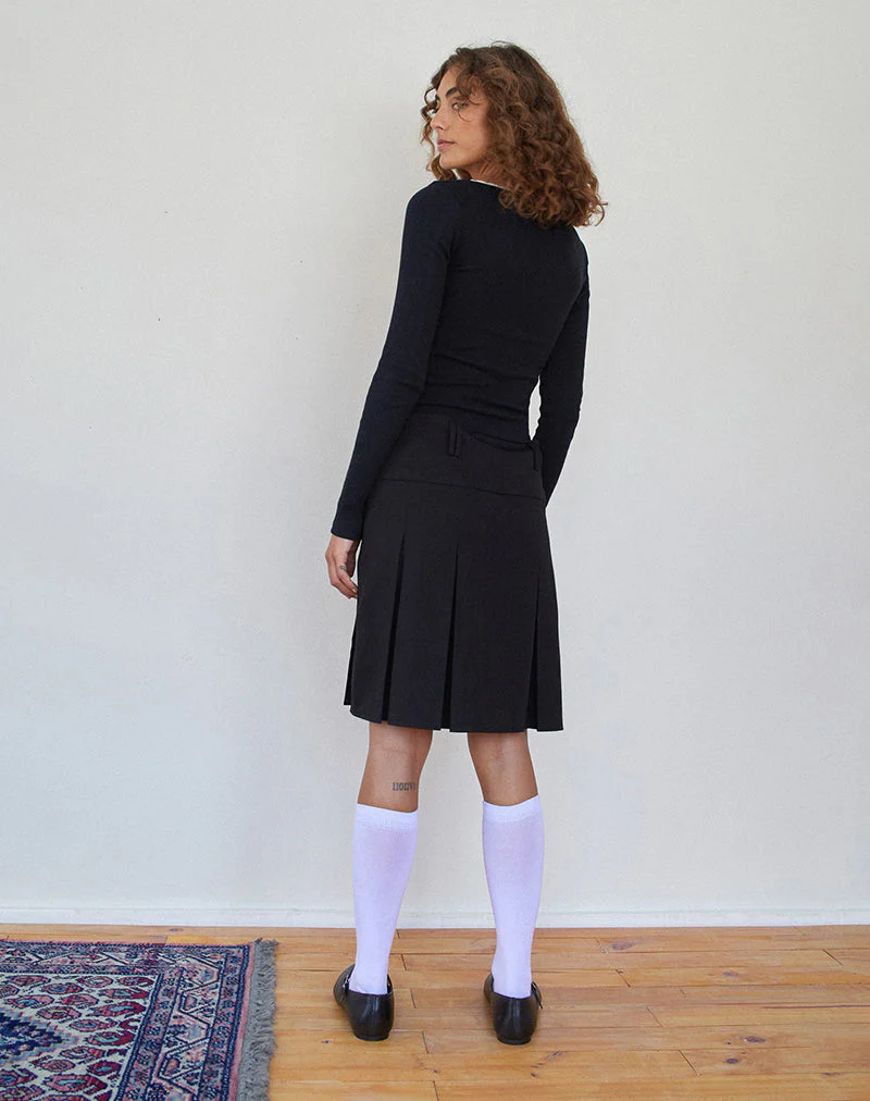 Bovita Langärmeliges Top in Schwarz mit weißem Saum - Image 5