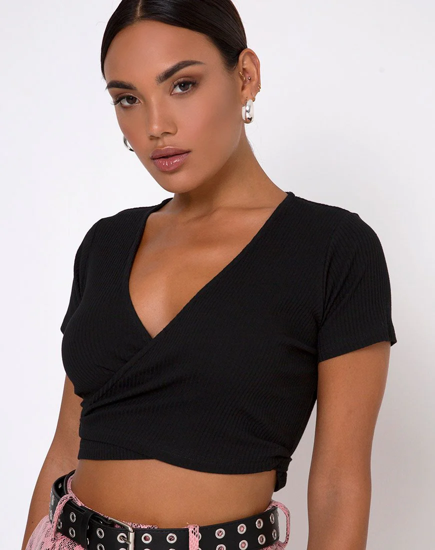 Bria Crop Top aus schwarzer Rippe