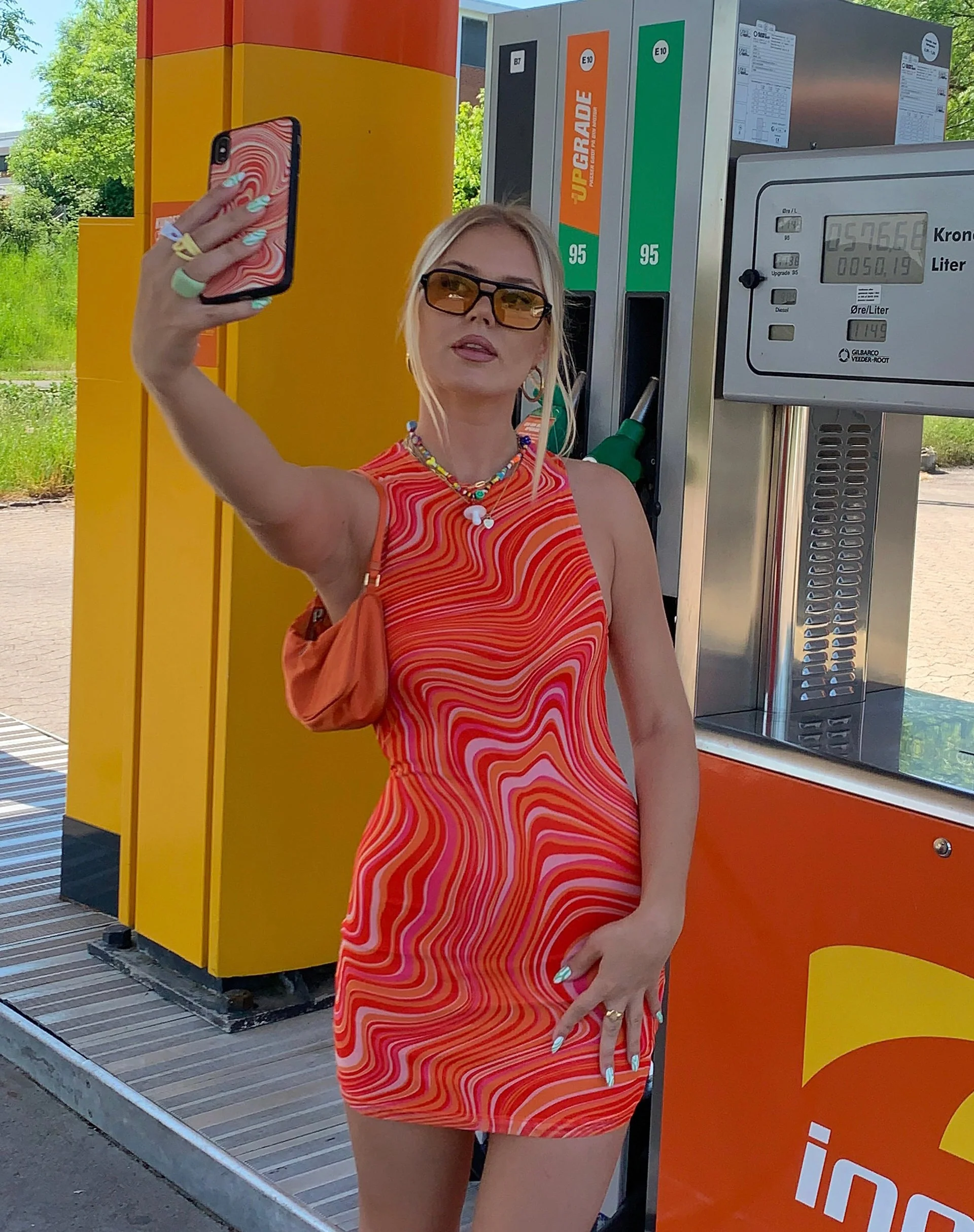 Brigitta Minikleid in 70er Jahre Ripple Tangerine - Image 3