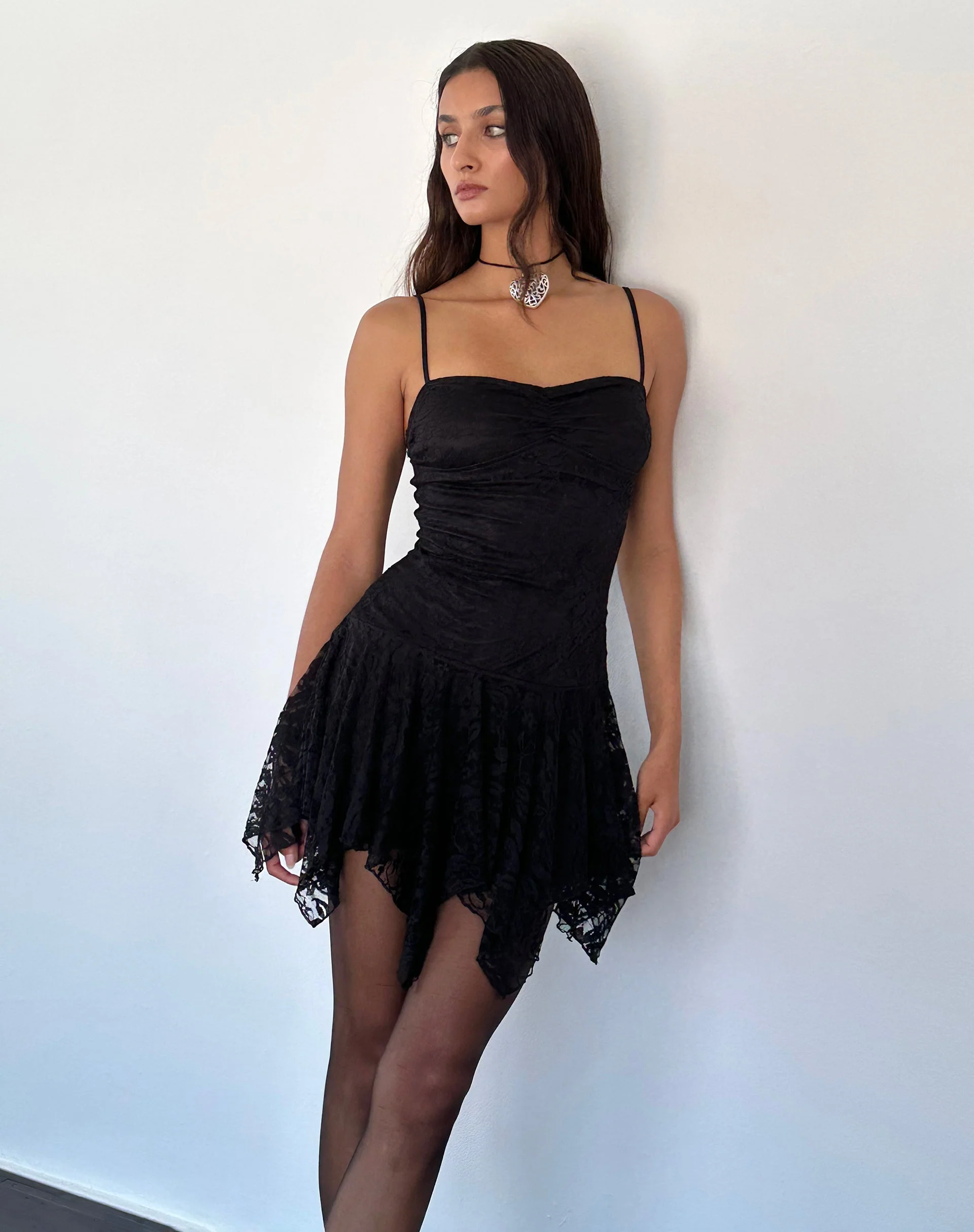 Brilliana Minikleid aus floraler Spitze Jet Black - Image 4