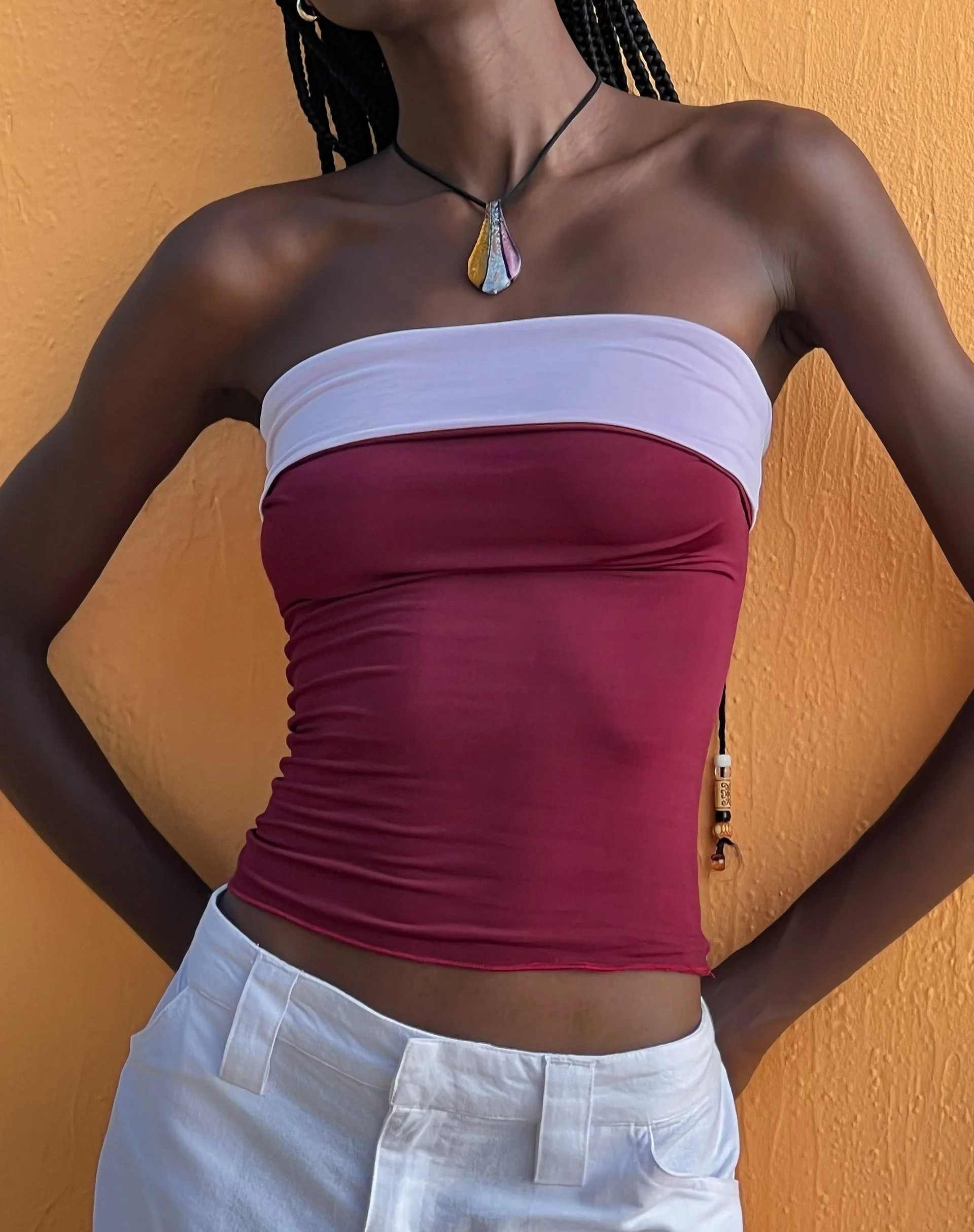 Brylee Bandeau-Crop-Top in Weinflieder - Image 2