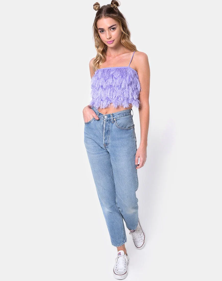 Cadence Crop Top aus Kunstpelz in Flieder - Image 3