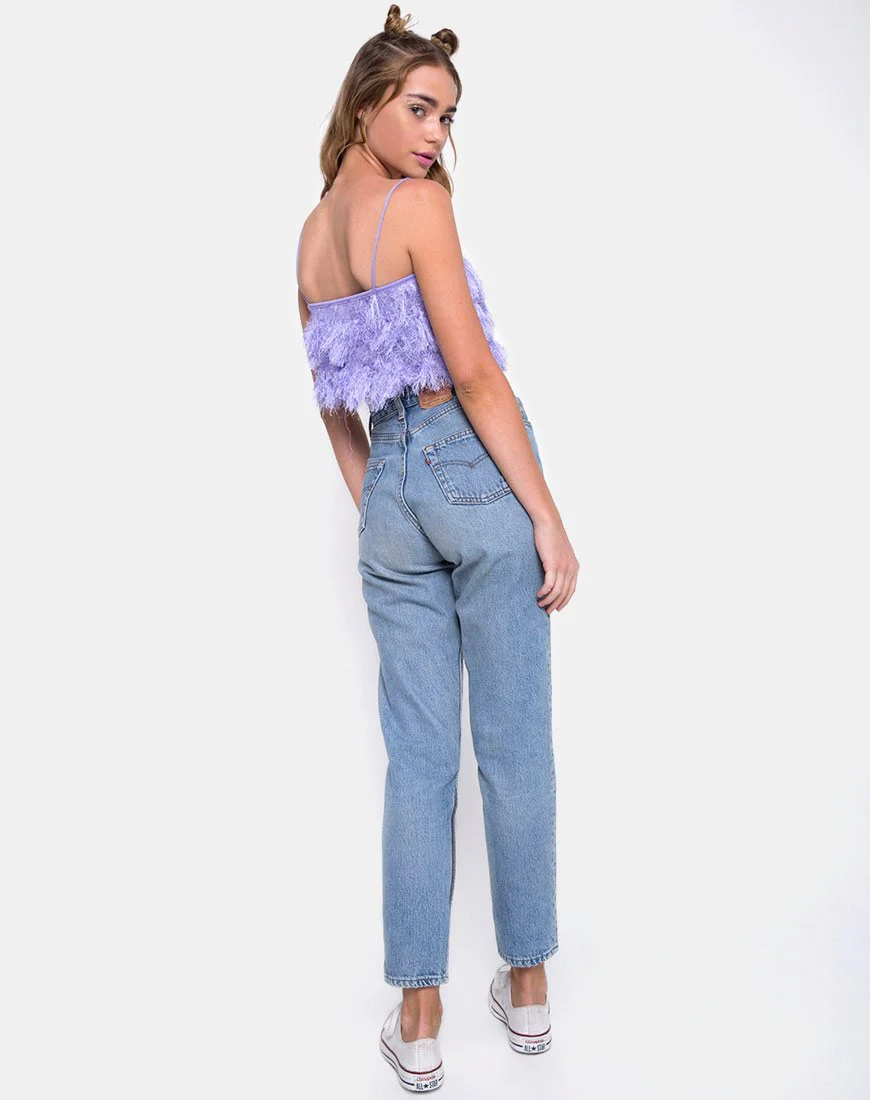 Cadence Crop Top aus Kunstpelz in Flieder - Image 4