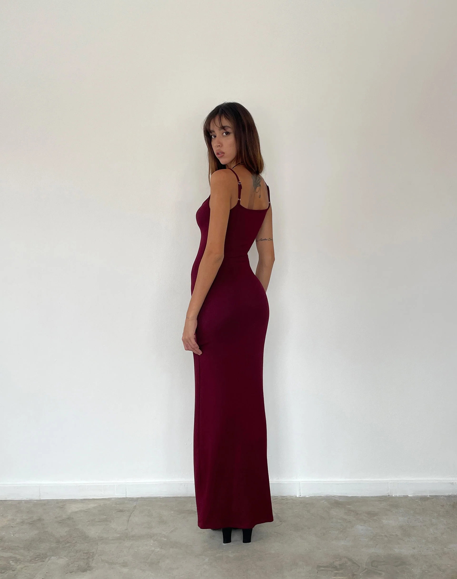 Cantha Maxikleid in Rib Burgundy - Image 3
