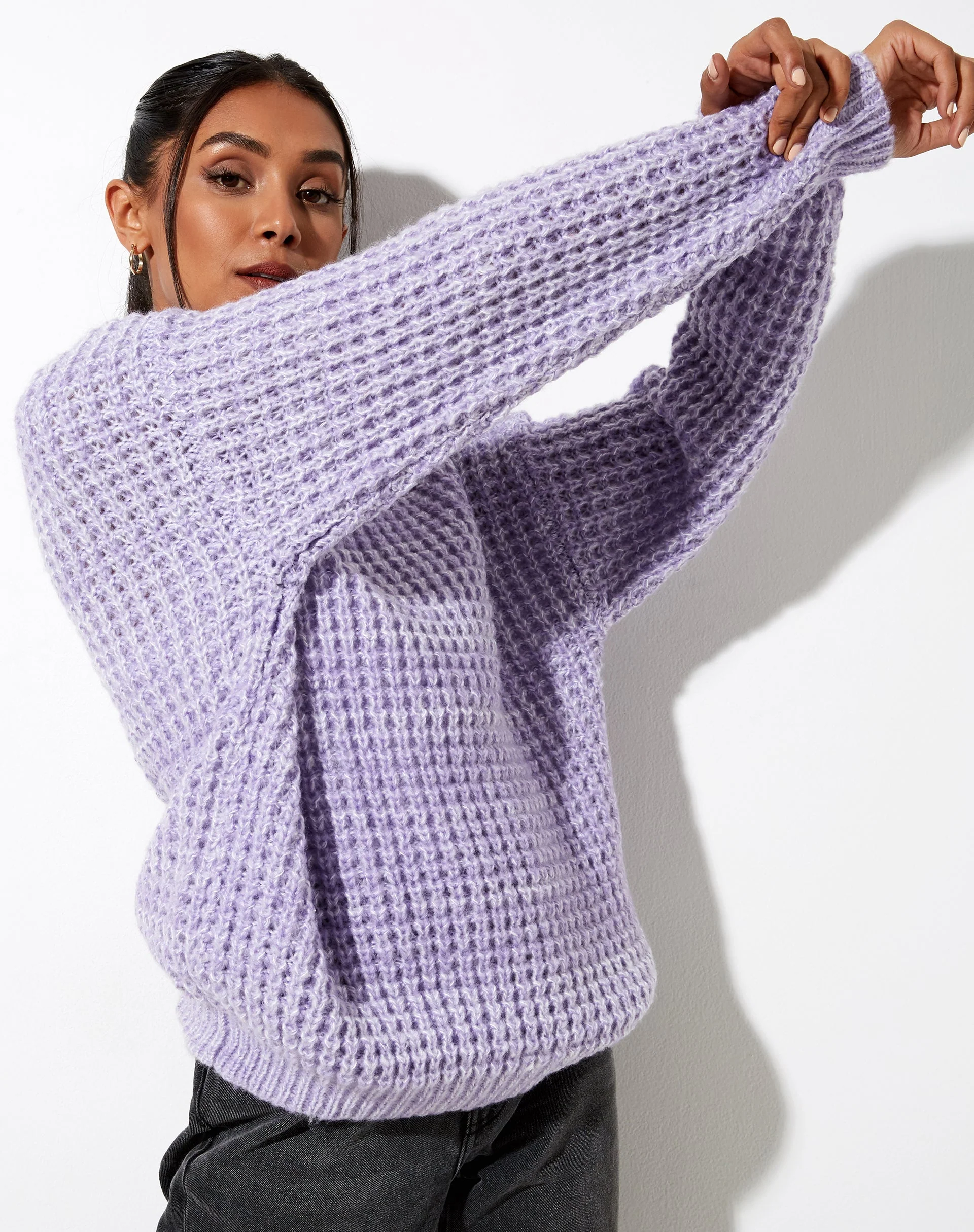 Karibu-Pullover aus Grobstrick in Flieder und Weiß - Image 3