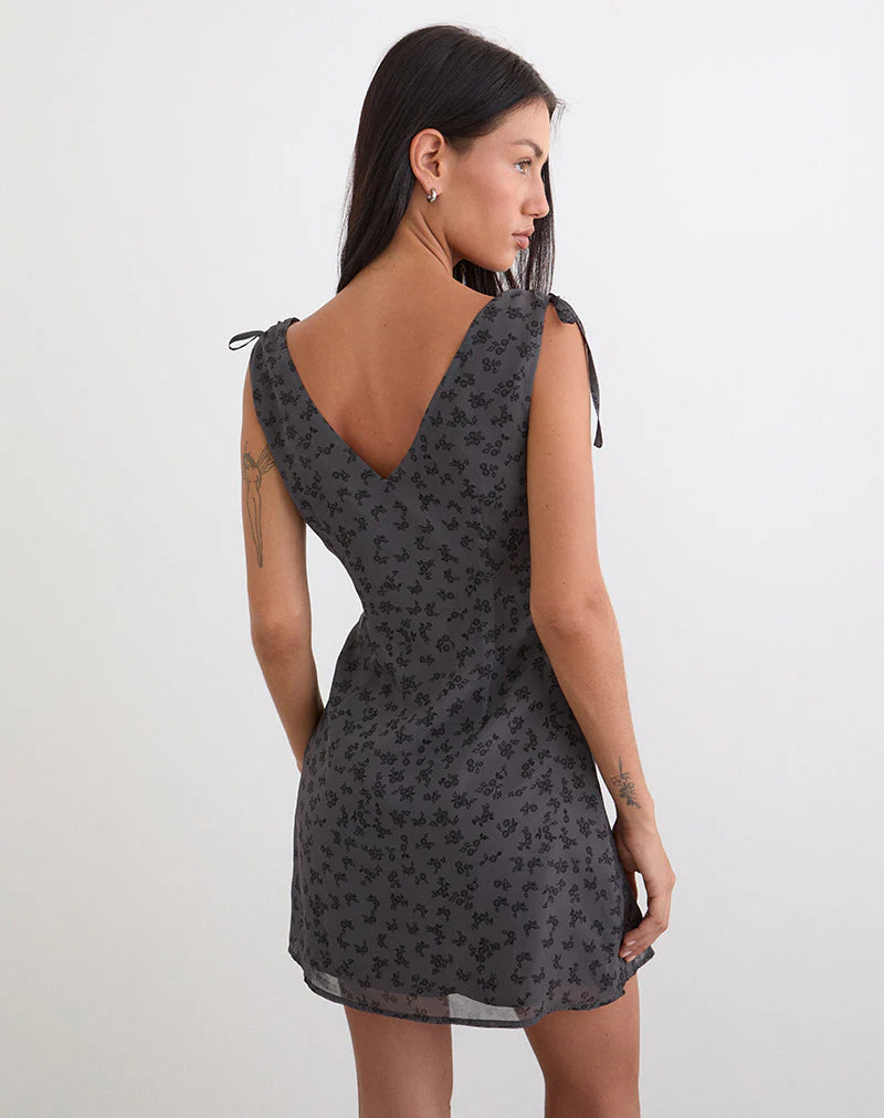 Carmila Mini-Kleid mit Raffungen und minimalistischem Blumenmuster in Dunkelgrau - Image 3