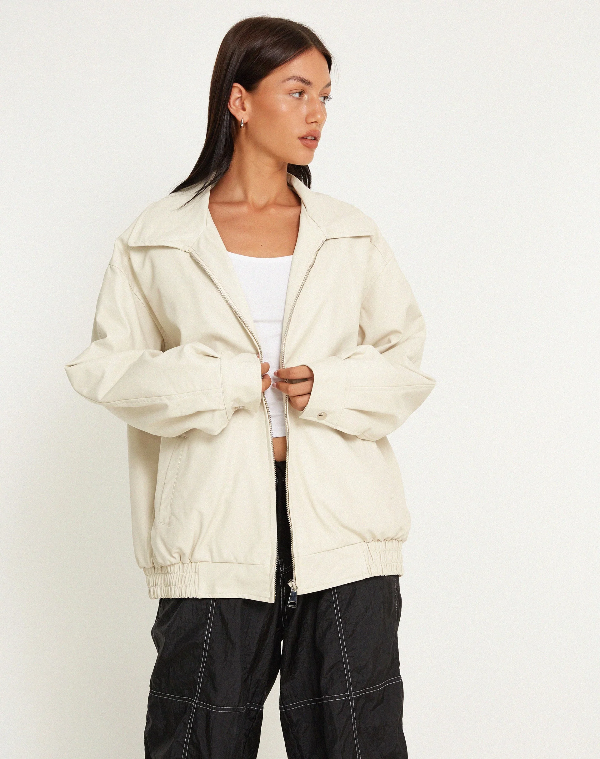 Cavita Jacke in PU Creme - Image 6