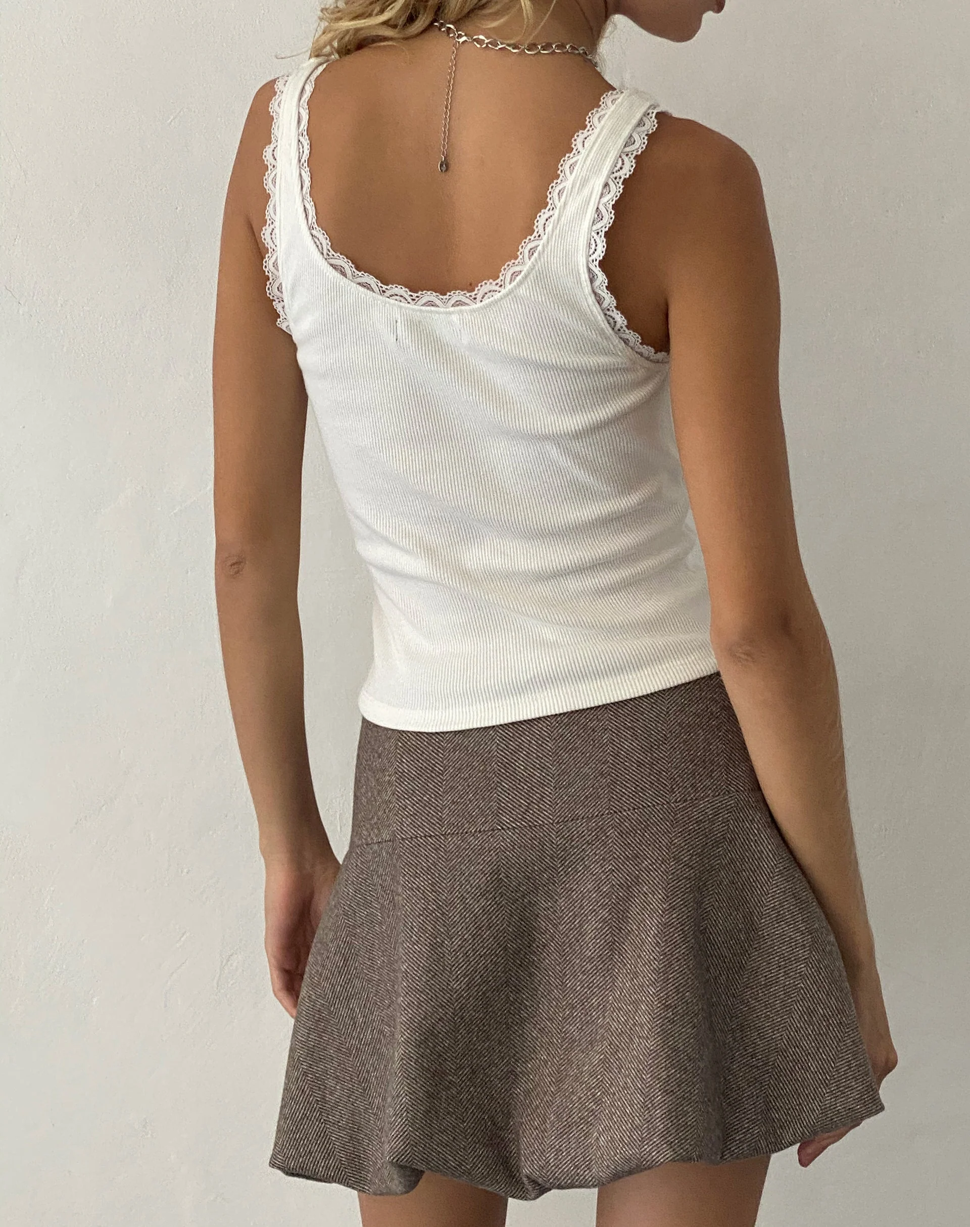 Celina Puffball Minirock in Dunkelbraun Tailoring - Image 5