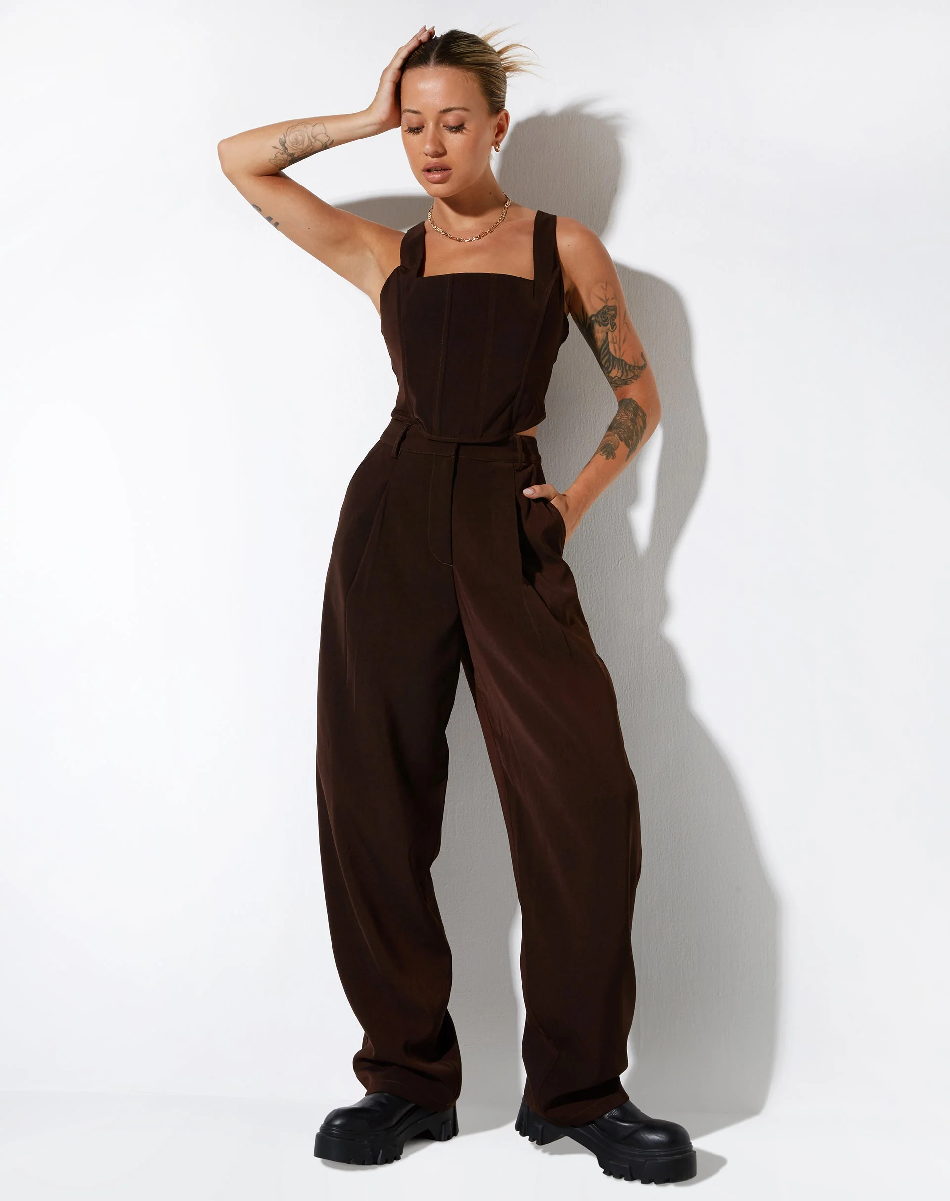 Cimo Hose in Tailoring Dark Chocolate - Image 4