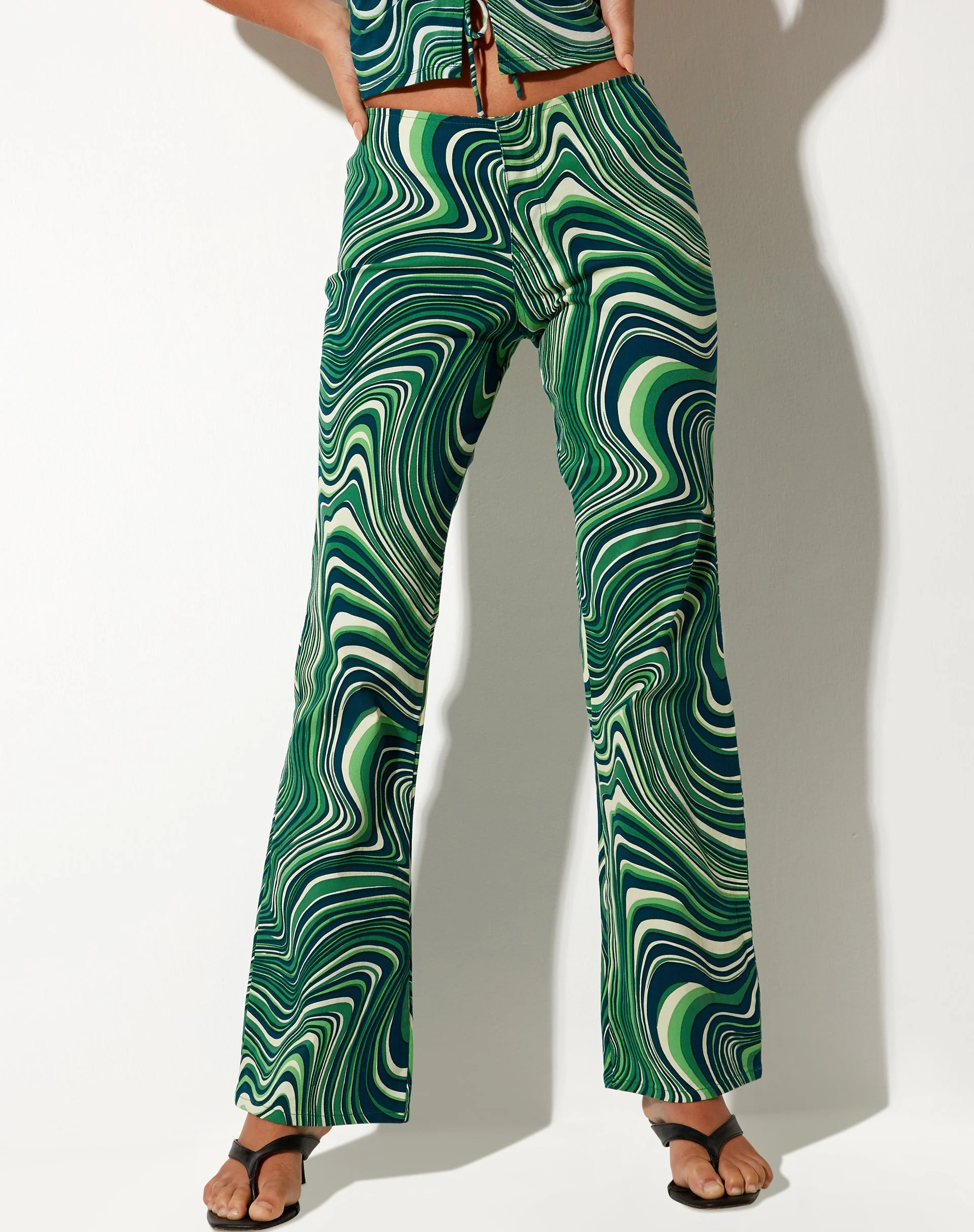 Coban-Hose in 70er Jahre Ripple Grün - Image 4
