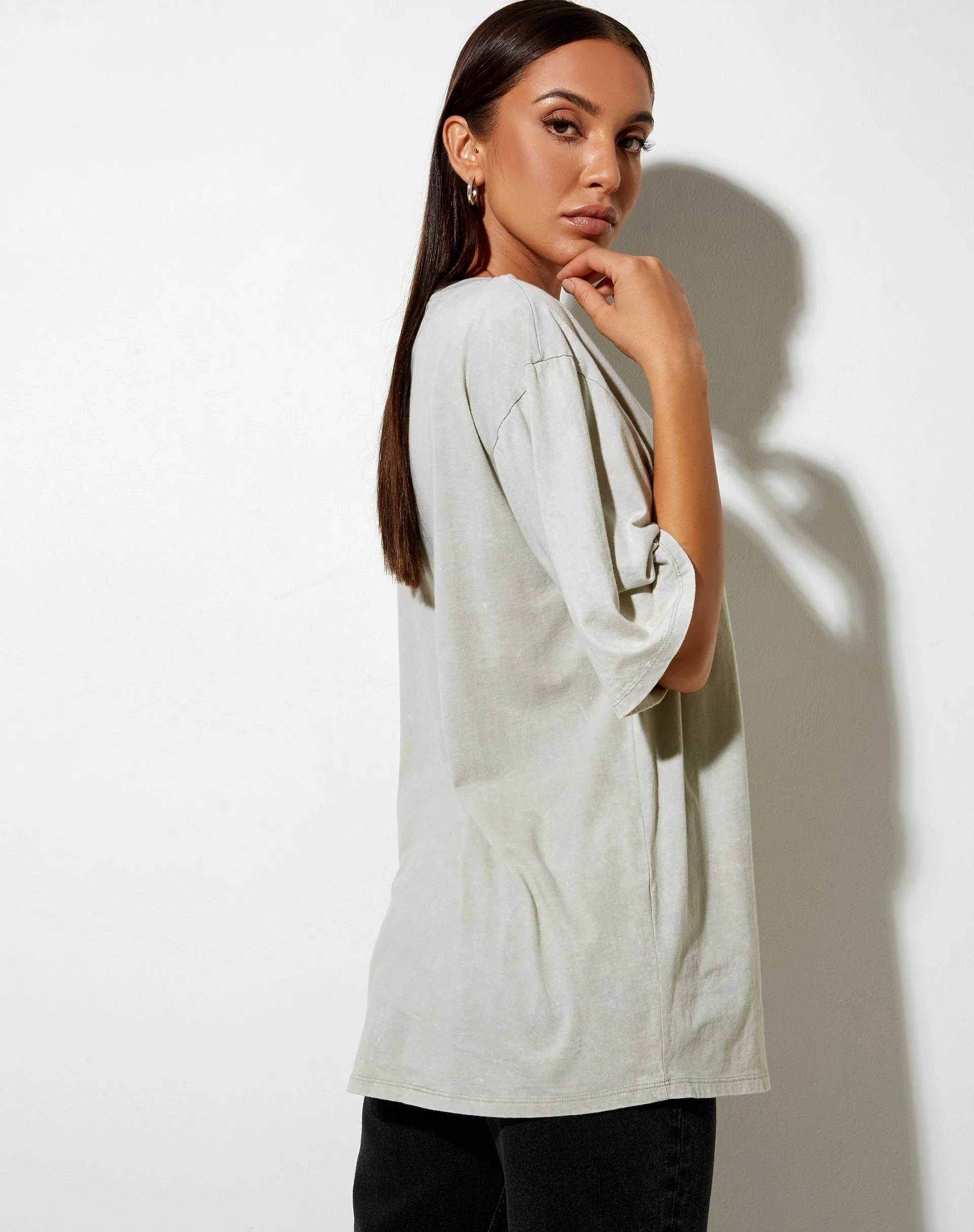 Cocoon Tee in Ecru Angelo Label Embro - Image 2