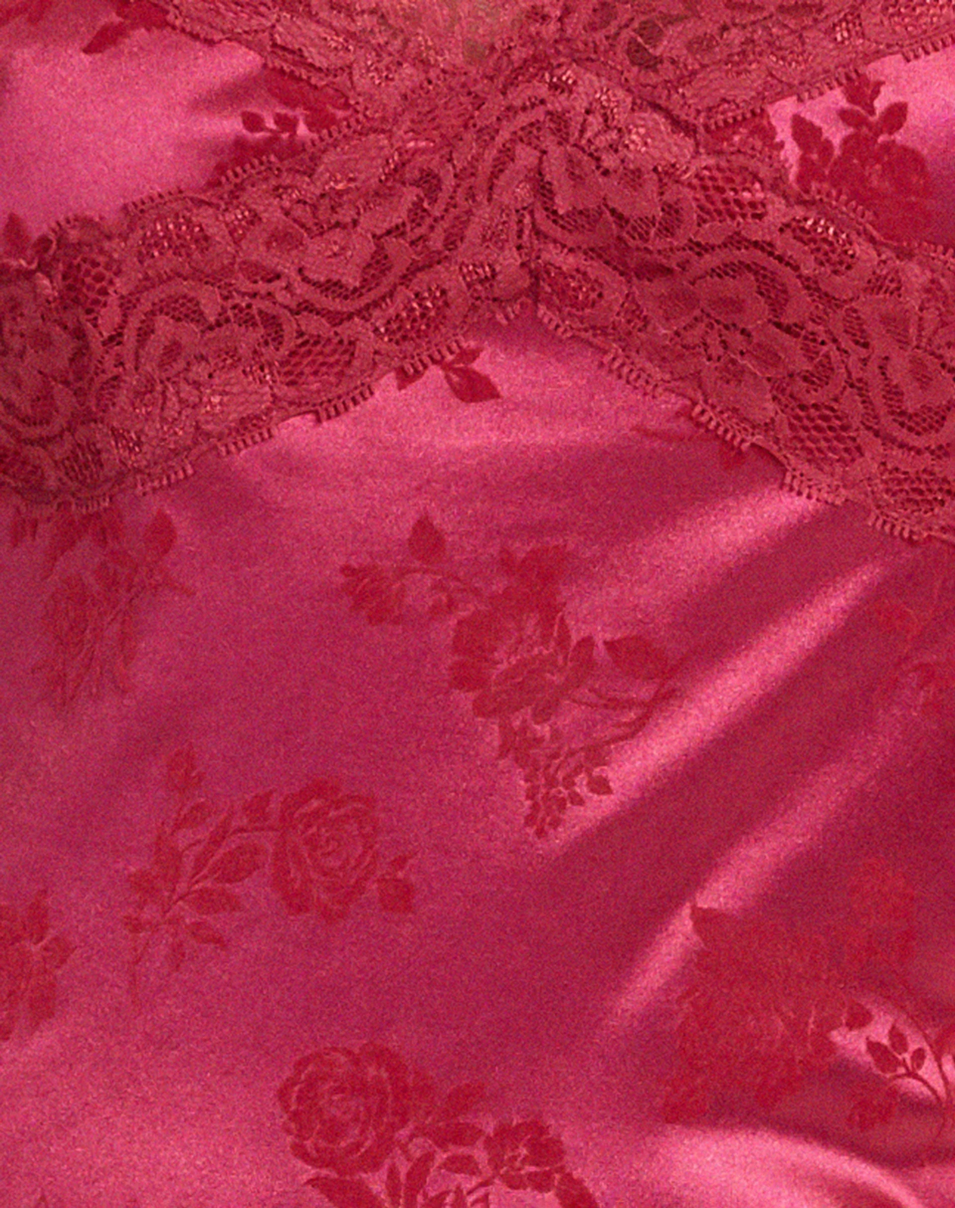 Coti Bodycon Kleid in Rosa Flock Magneta - Image 6