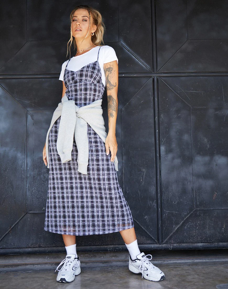 Cotina Midikleid aus schwarz-weißem Tintenklecks-Karo