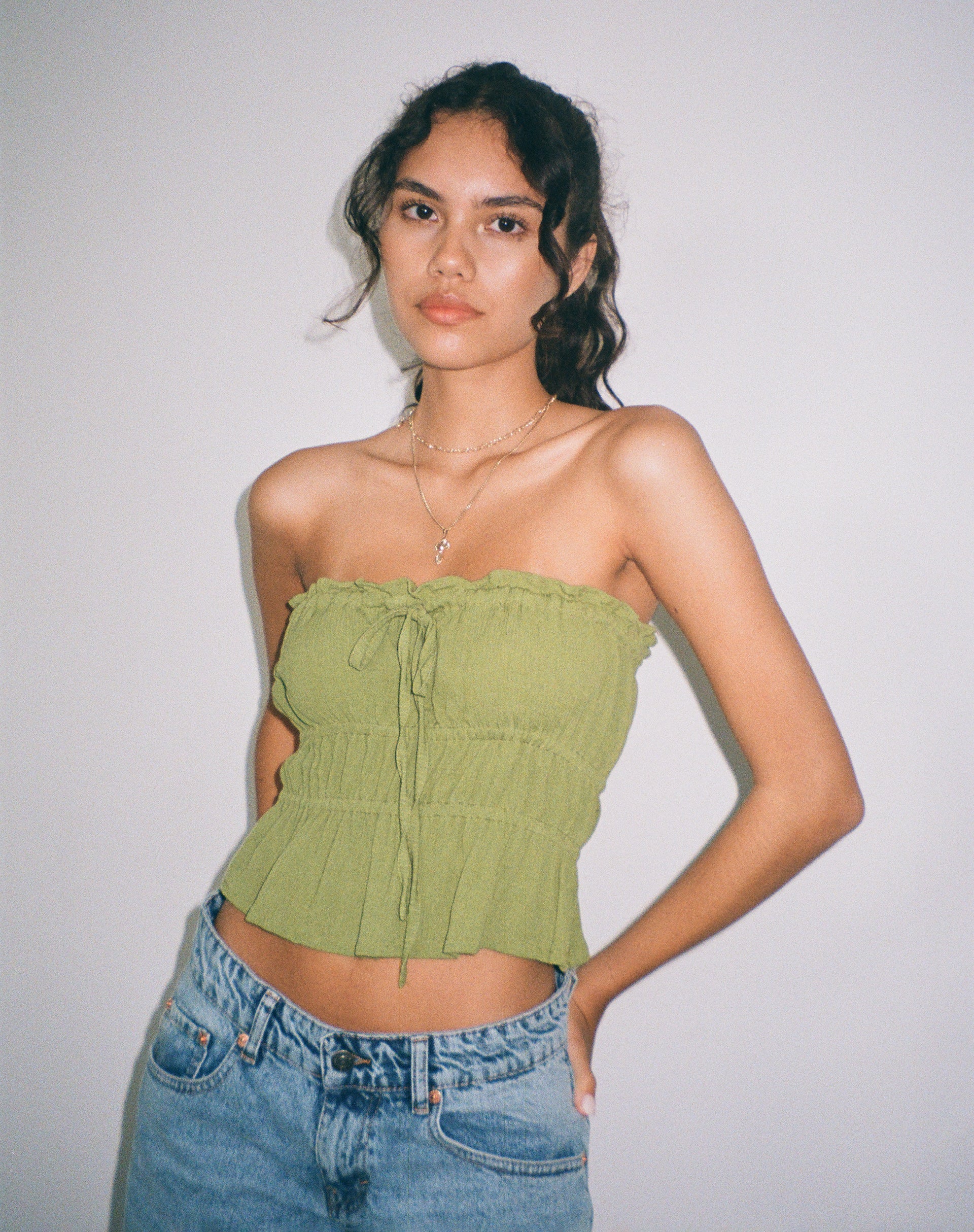 Cove Bandeau-Top in Crinkle Grün Sweet Pea - Image 3