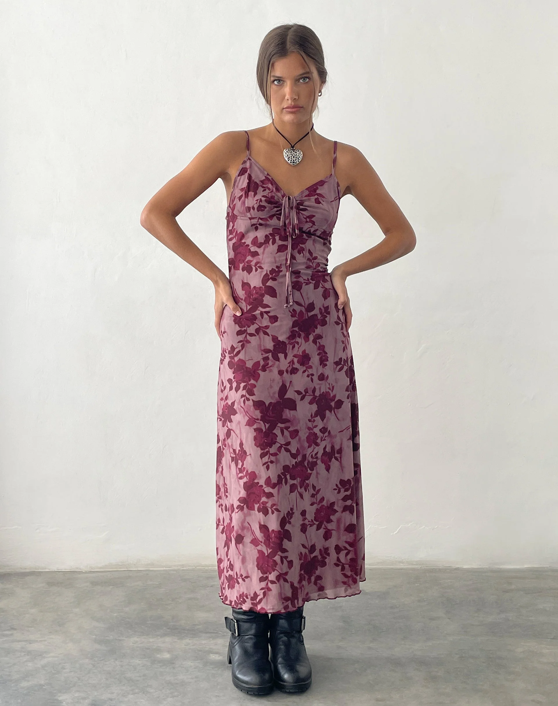 Coya Maxikleid aus Mesh Maroon Blurred Flower - Image 3
