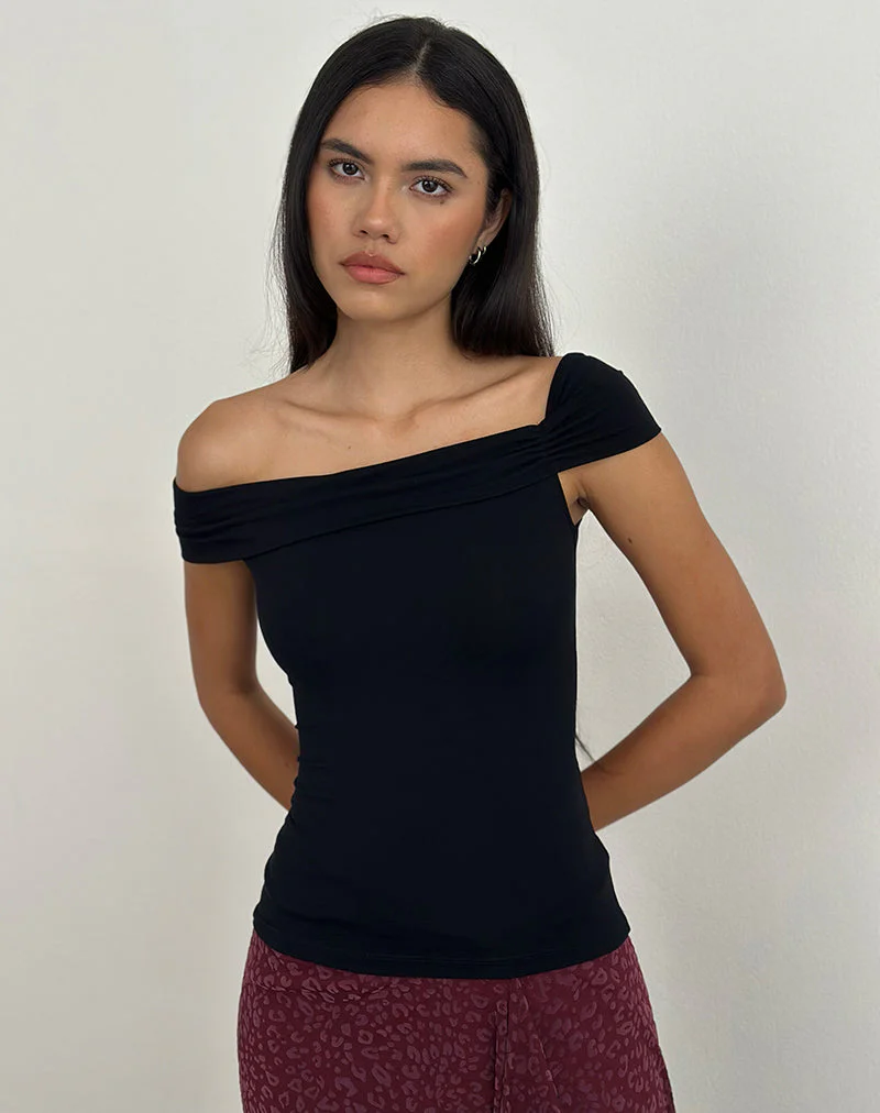 Cuthbe schulterfreies Twist-Top in Schwarz - Image 2