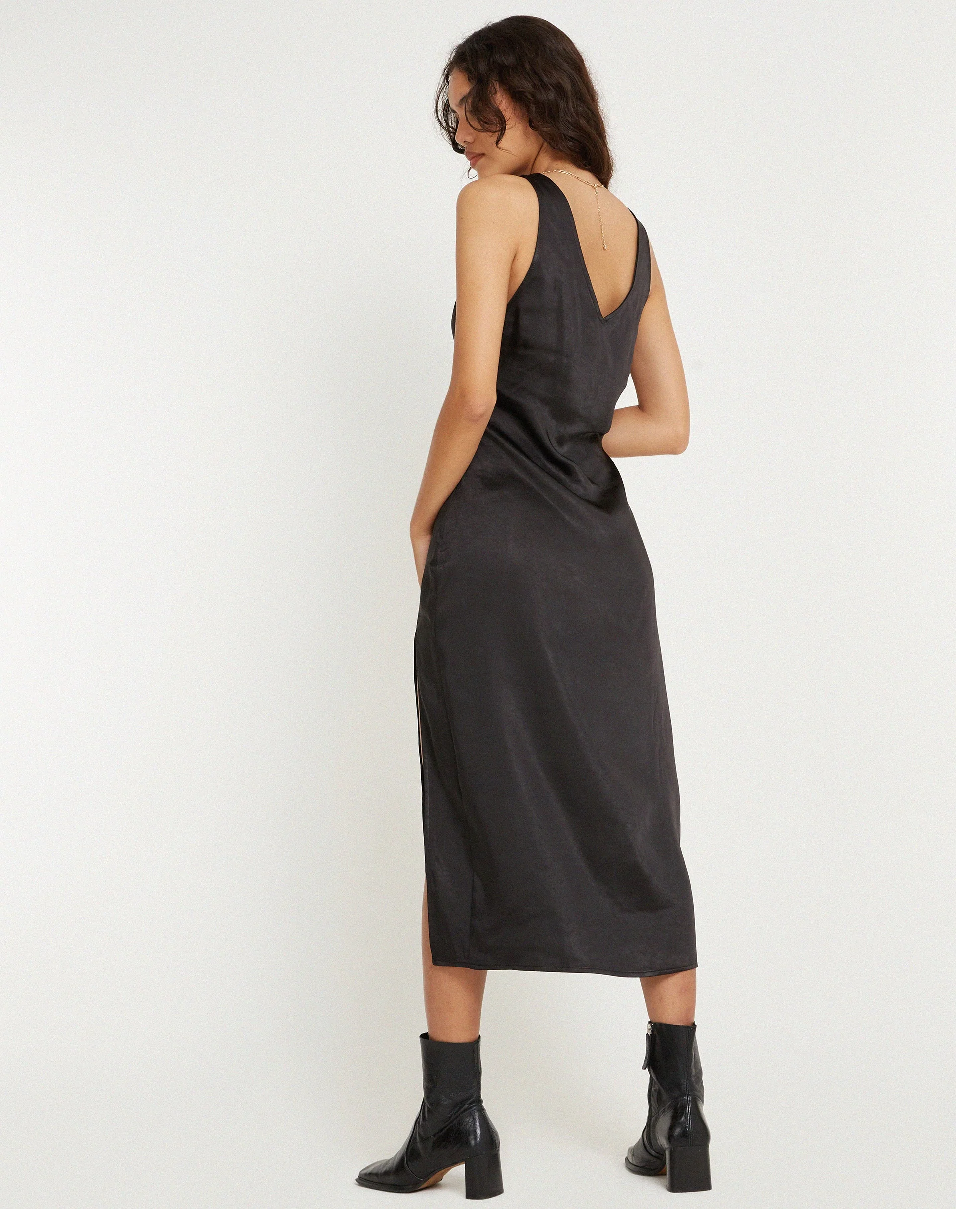 Damora Midikleid aus Satin Schwarz - Image 5