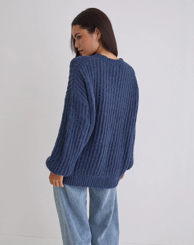 Daren Übergroßer Strickpullover in Navy - Image 4