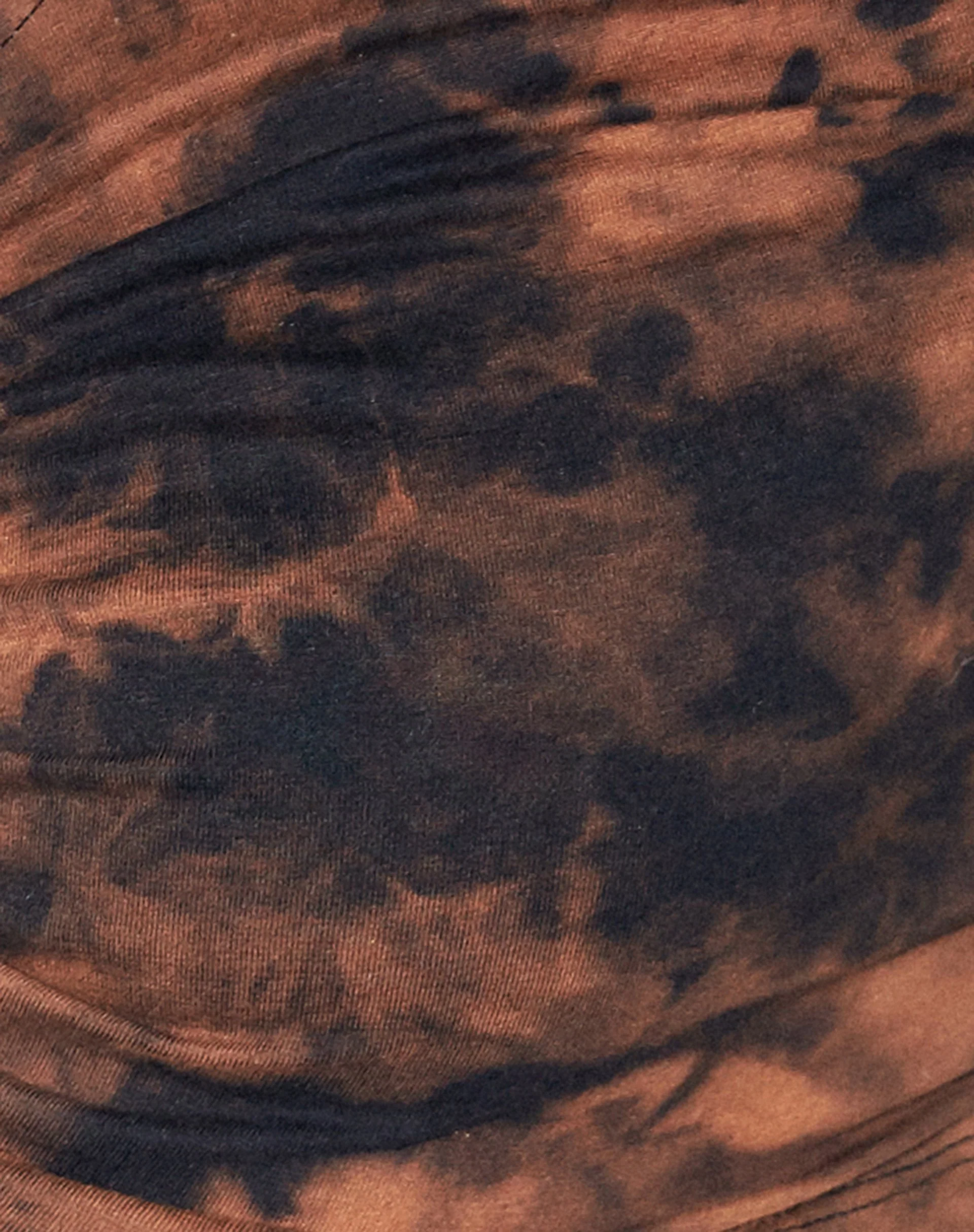 Darl Crop Top in Schwarz Rost Tie Dye - Image 6